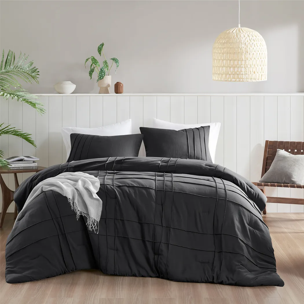 Hanleyea Black Queen 3 Pc Comforter Set - Thumbnail - Image 2