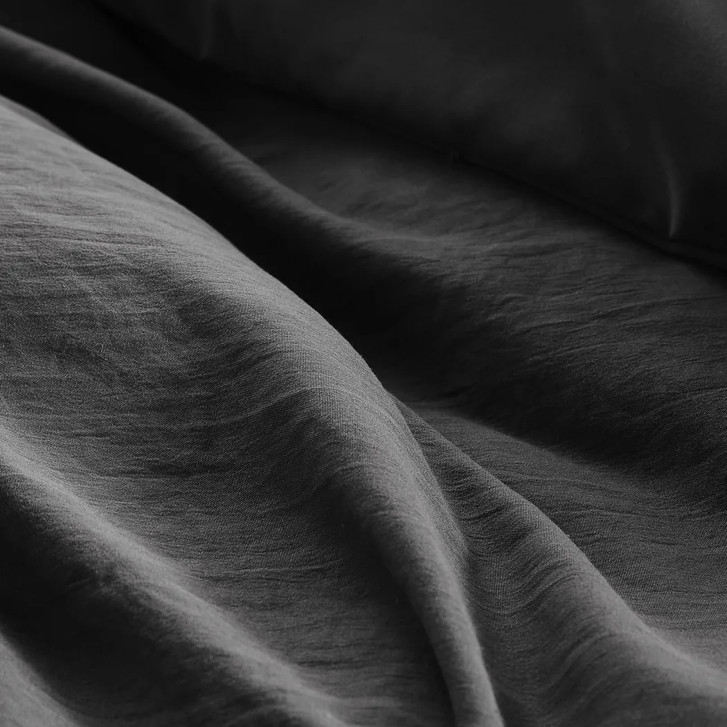 Hanleyea Black Queen 3 Pc Comforter Set - Thumbnail - Image 13