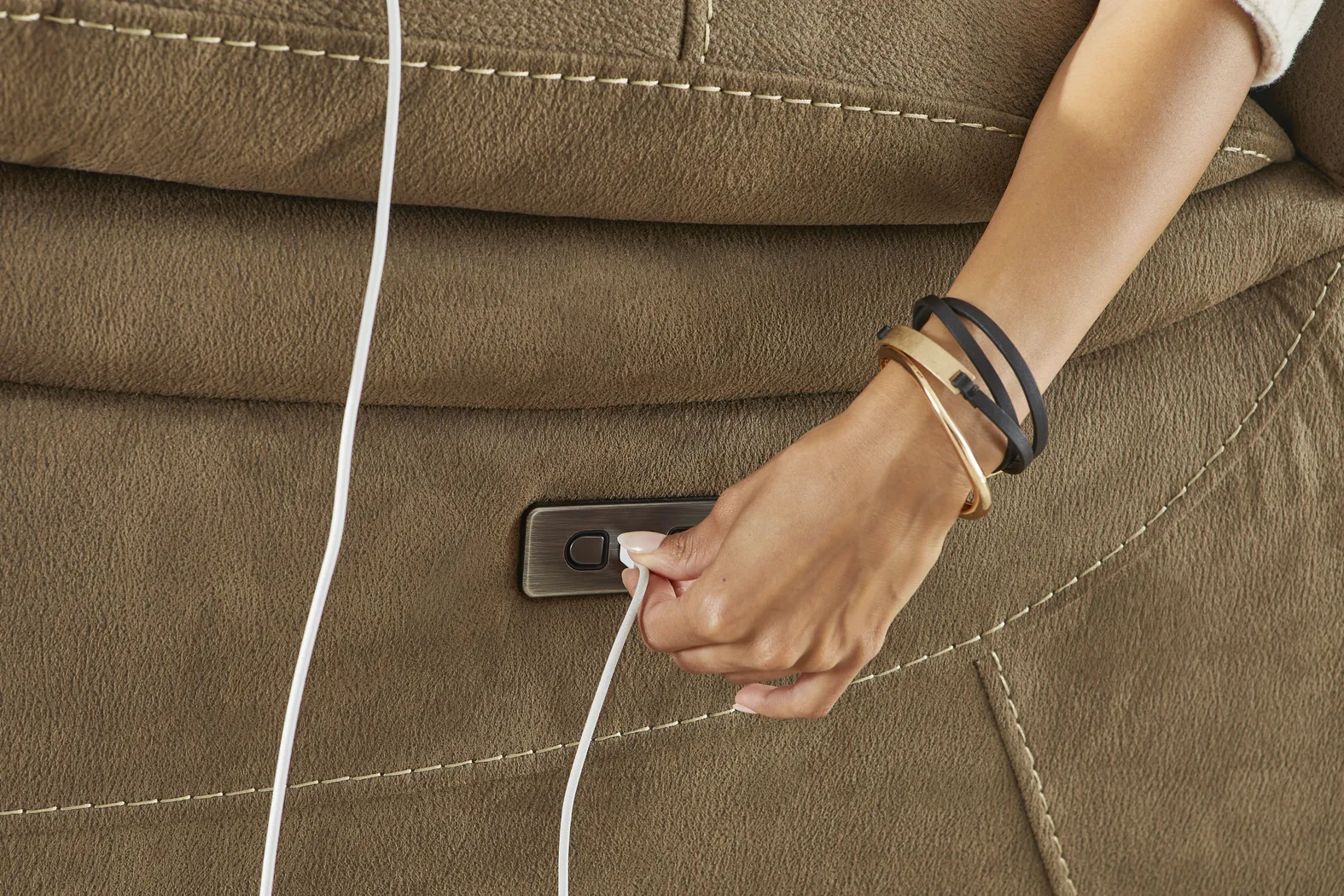 Hartford Brown 7 Pc Power Reclining Living Room - Thumbnail - Image 7