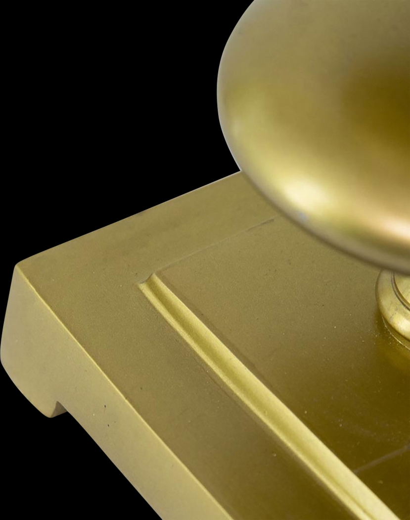 Hatteras Loop Gold Lamp - Thumbnail - Image 4