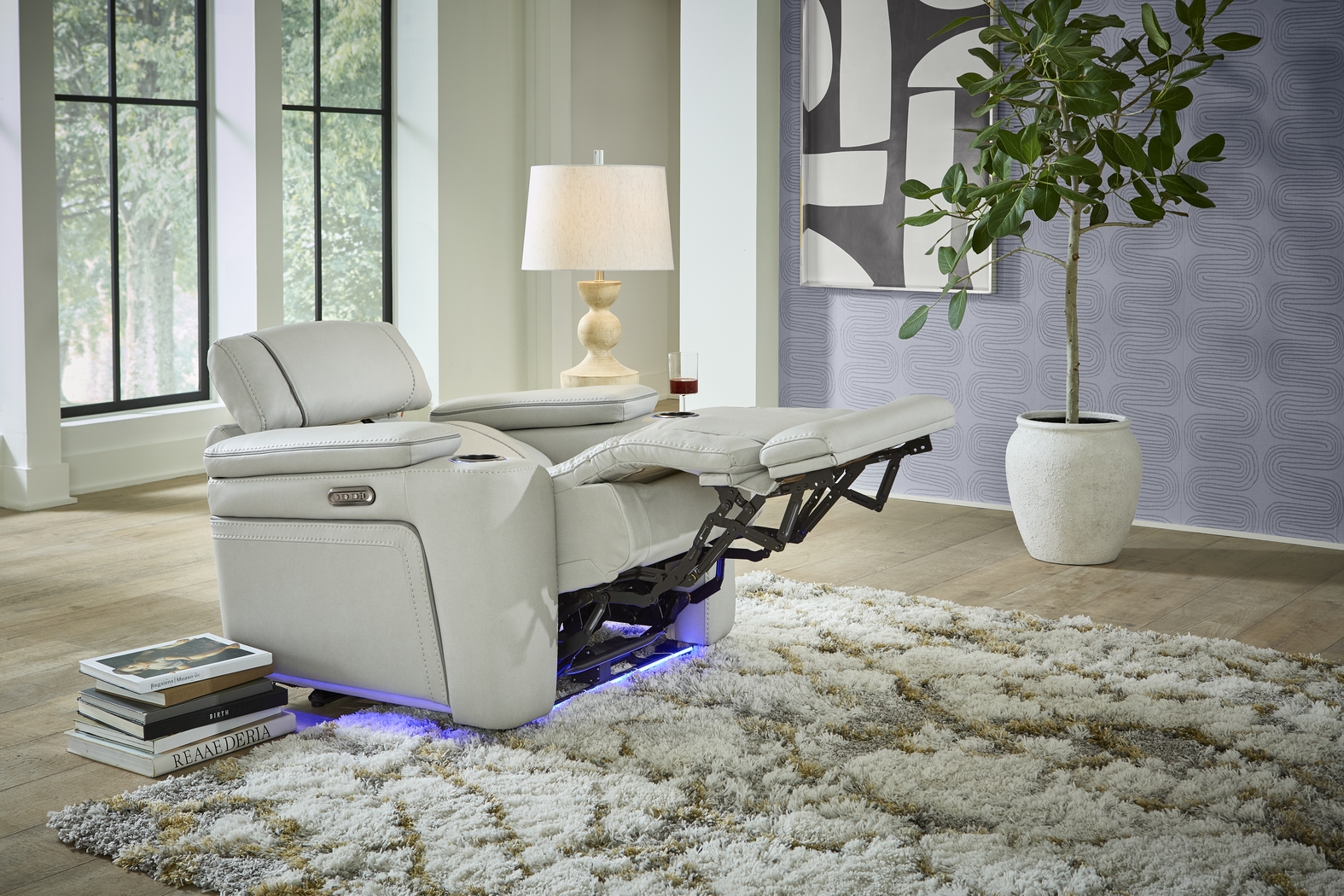 Haven Point Platinum 8 Pc Living Room with Dual Power Reclining Sofa - Thumbnail - Image 16