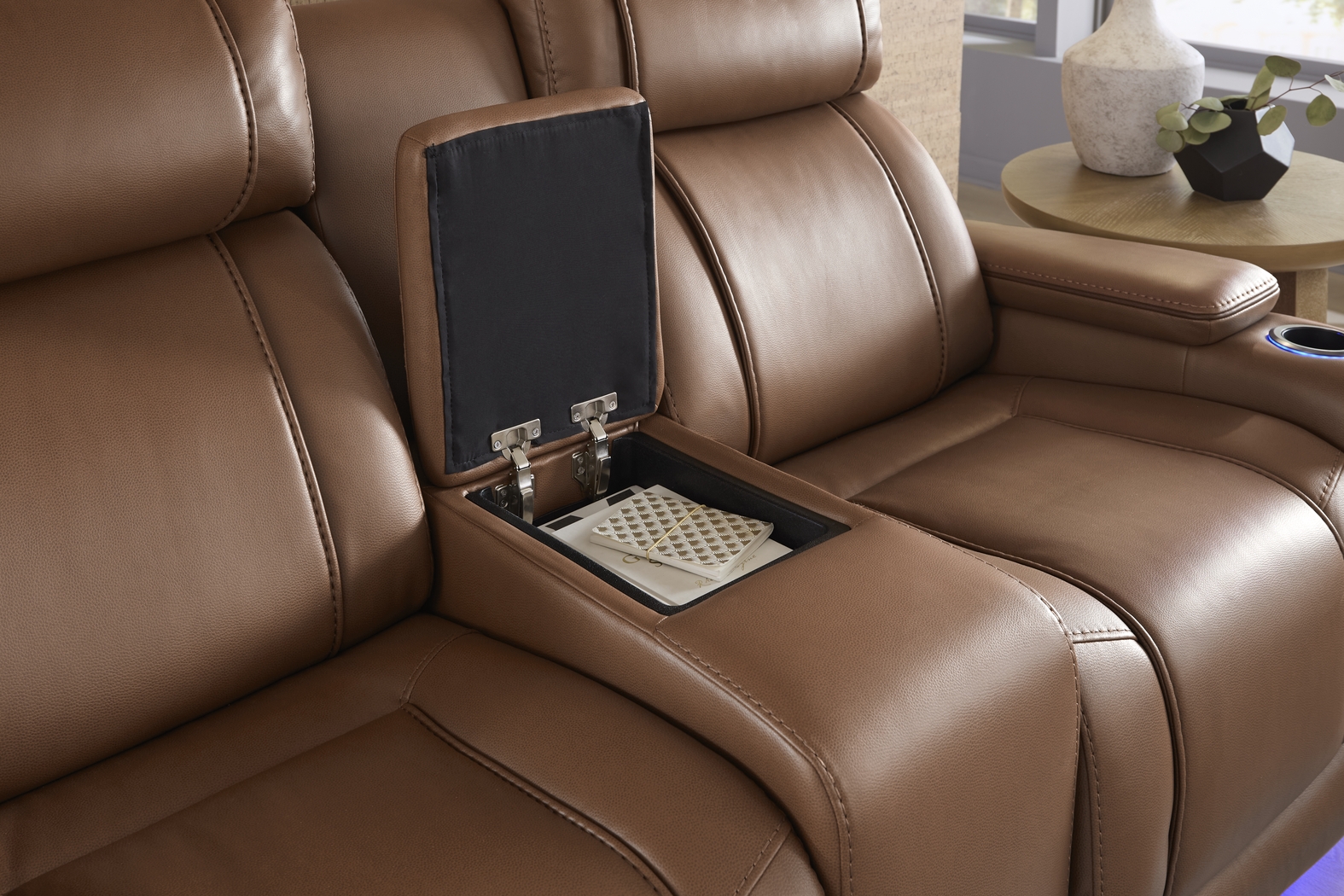 Haven Point Saddle 7 Pc Dual Power Reclining Living Room - Thumbnail - Image 13