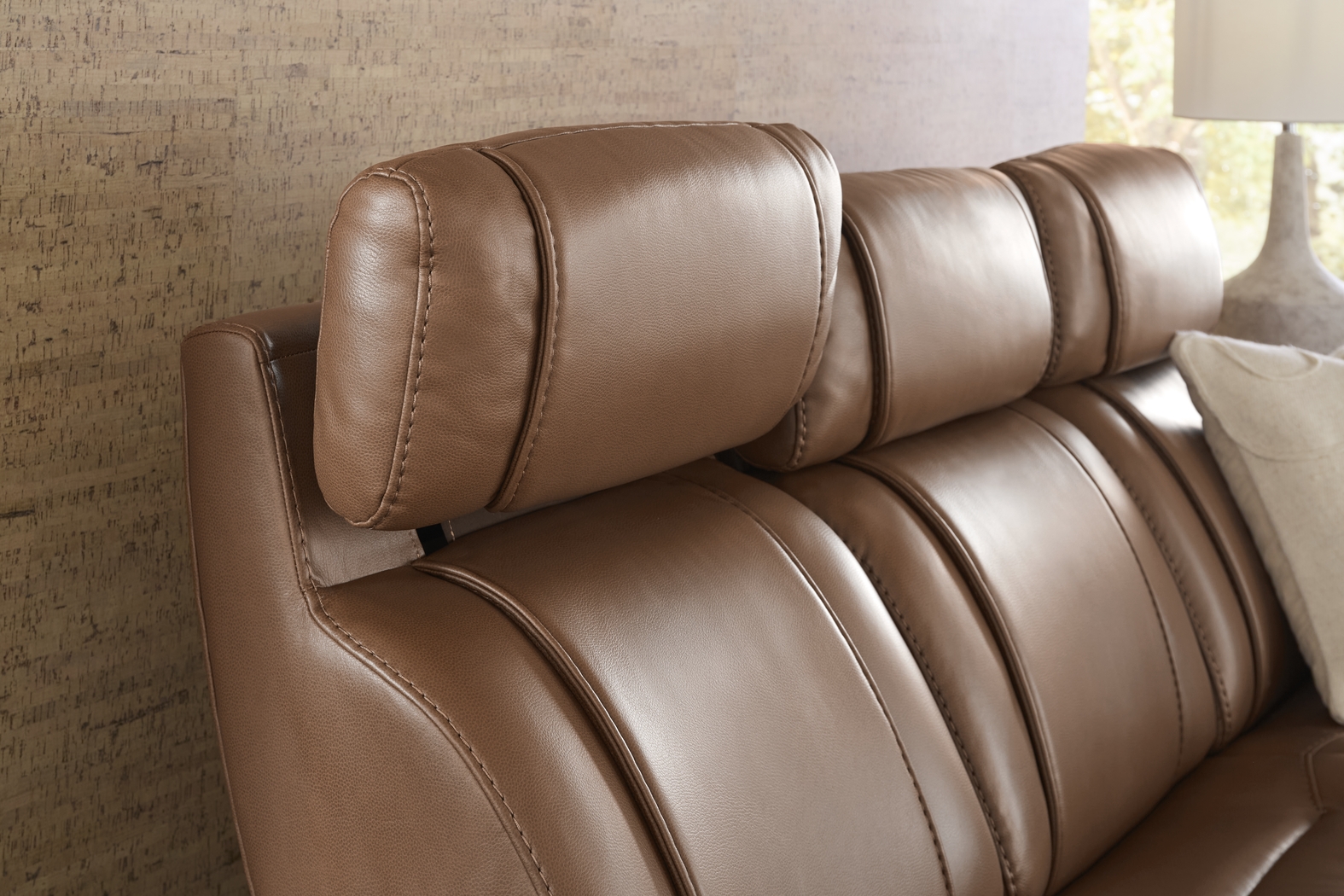 Haven Point Saddle 7 Pc Dual Power Reclining Living Room - Thumbnail - Image 7