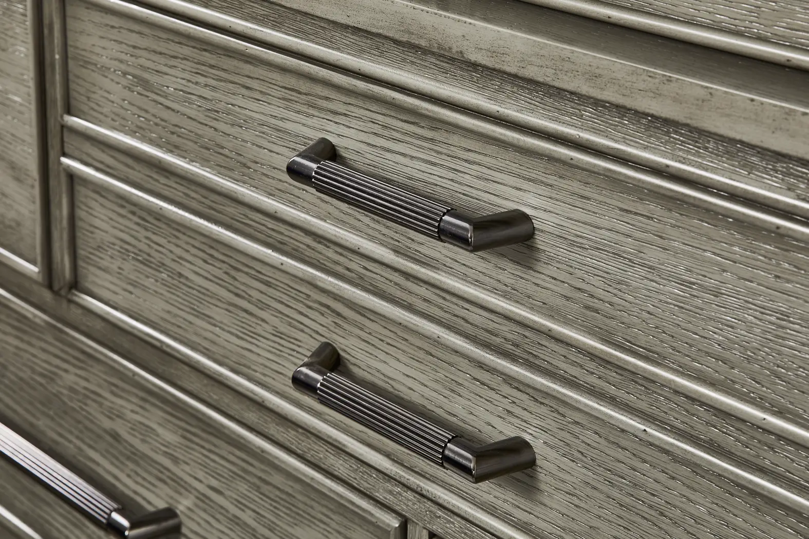 Heiress Gray 5 Pc King Upholstered Bedroom - Thumbnail - Image 7