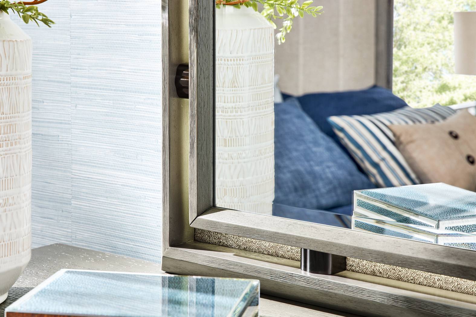 Heiress Gray Mirror - Thumbnail - Image 4