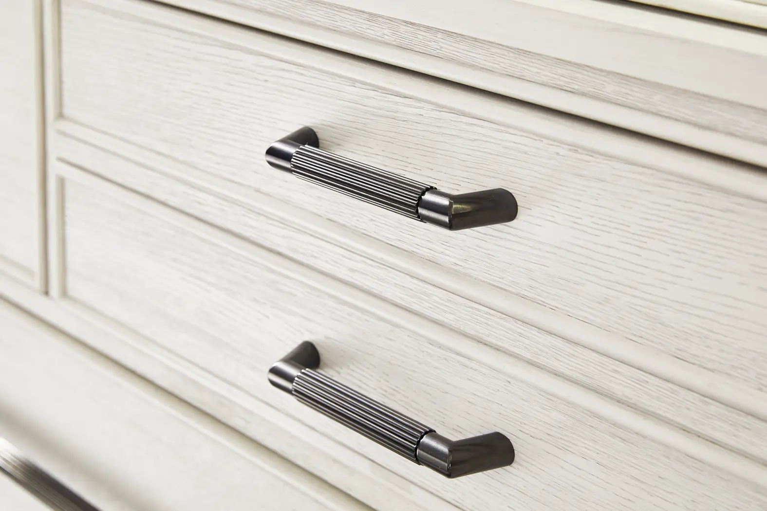 Heiress White 5 Pc King Upholstered Bedroom - Thumbnail - Image 7