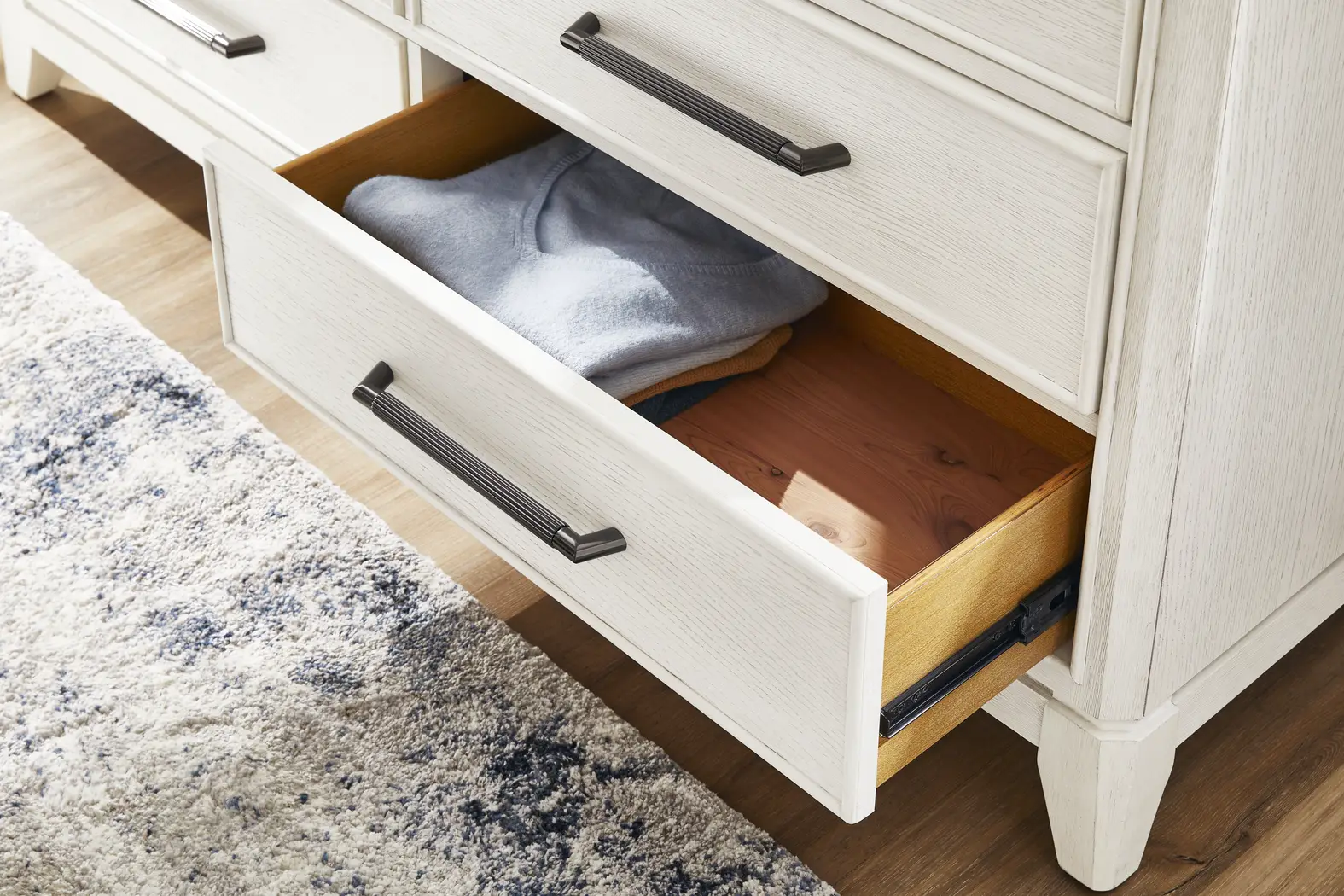 Heiress White 5 Pc King Upholstered Bedroom - Thumbnail - Image 8