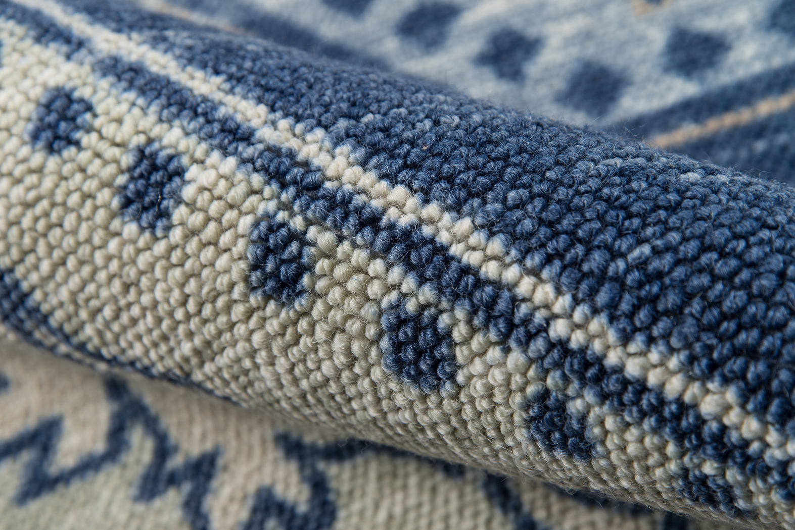 Helna Blue 7'9 x 9'10 Rug - Thumbnail - Image 5