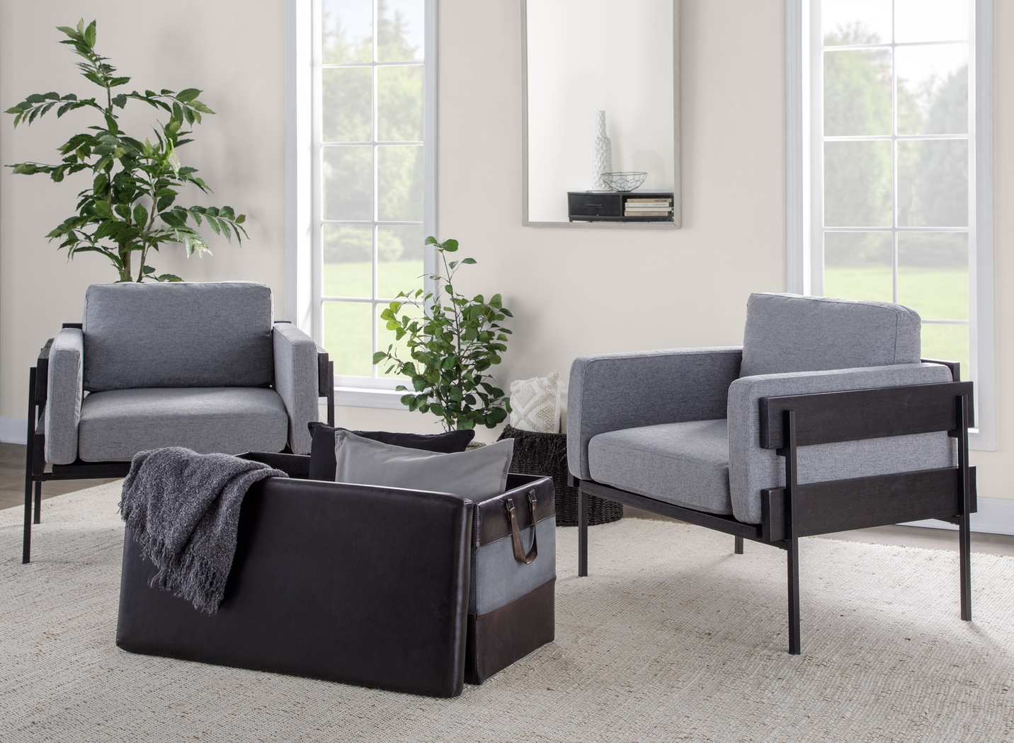 Highlandia Black Storage Bench - Thumbnail - Image 3