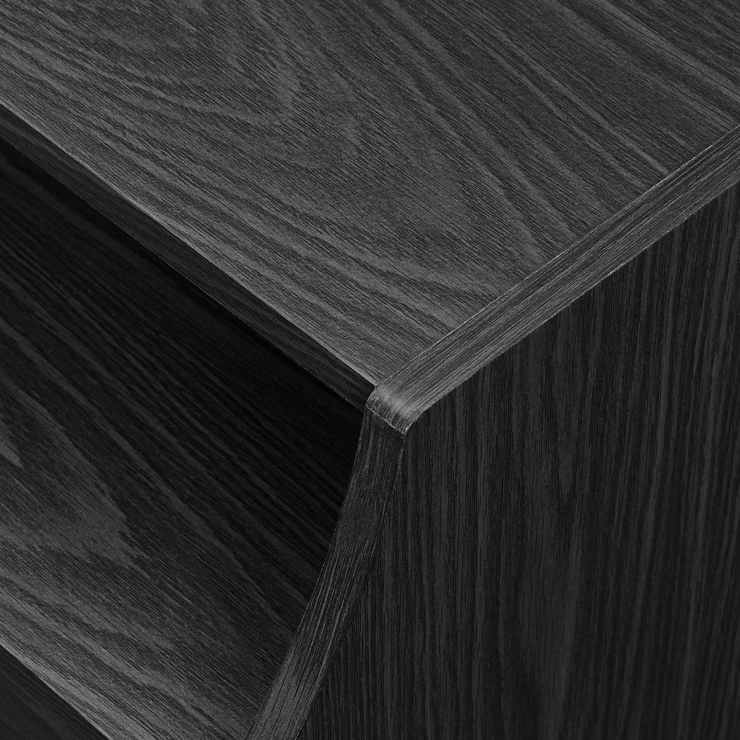 Hilander Gray End Table - Thumbnail - Image 3