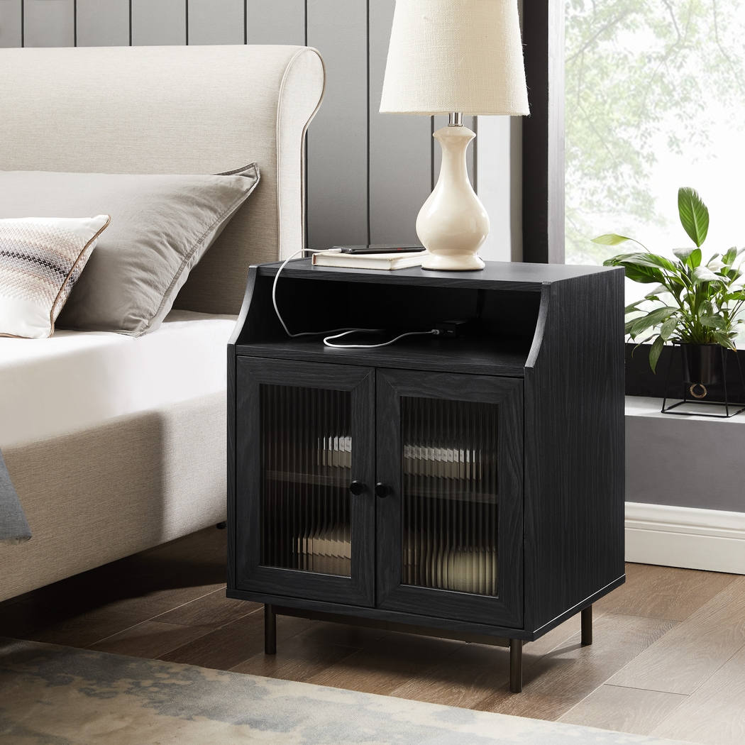 Hilander Gray End Table - Thumbnail - Image 4