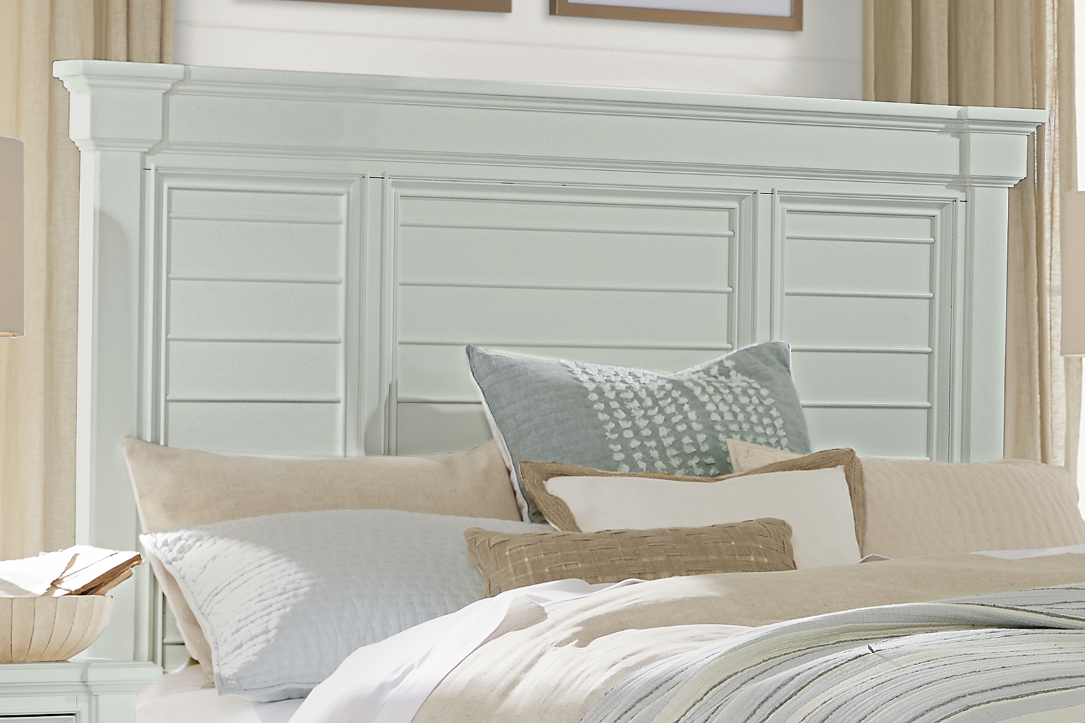 Hilton Head Mint 5 Pc King Panel Bedroom - Thumbnail - Image 3