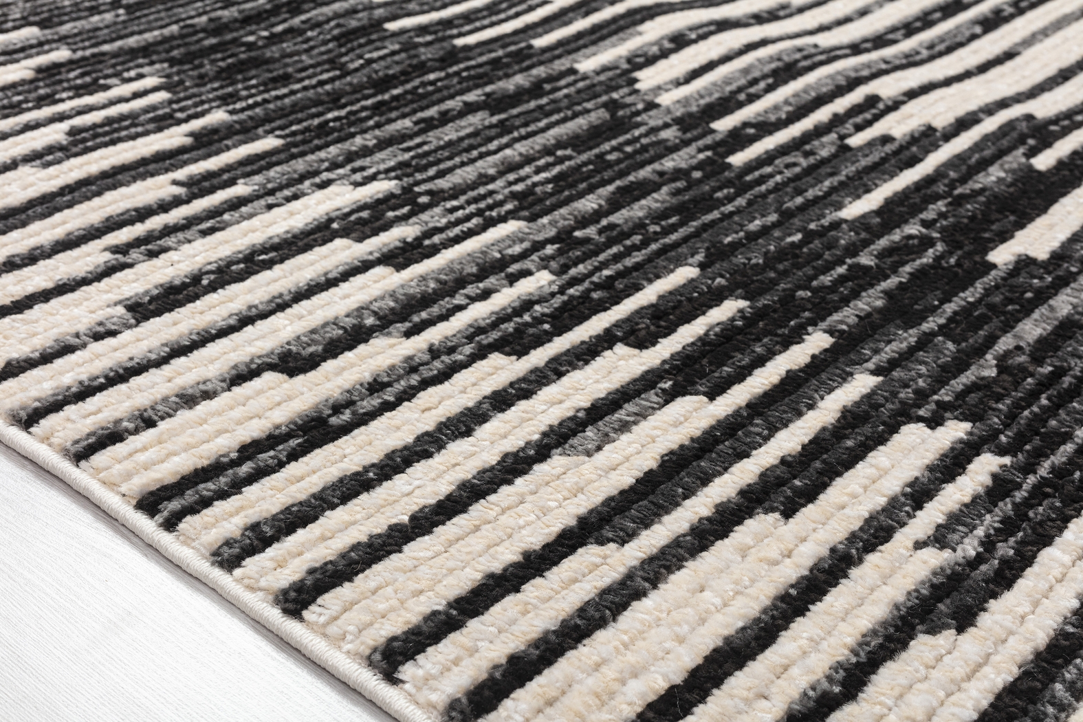 Hingram Black 7'10 x 10'1 Rug - Thumbnail - Image 6