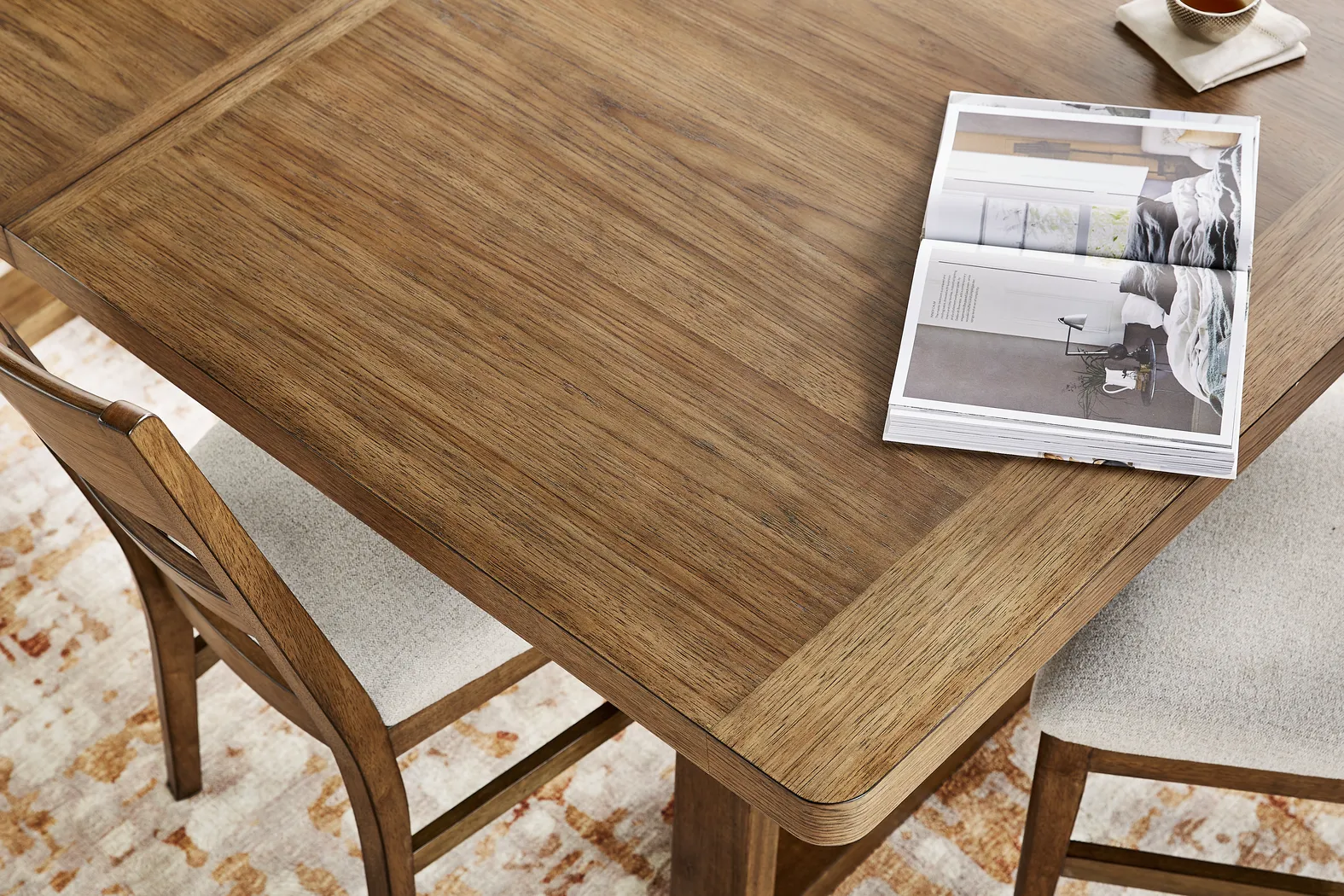 Holden Brown 5 Pc Dining Room - Image 8