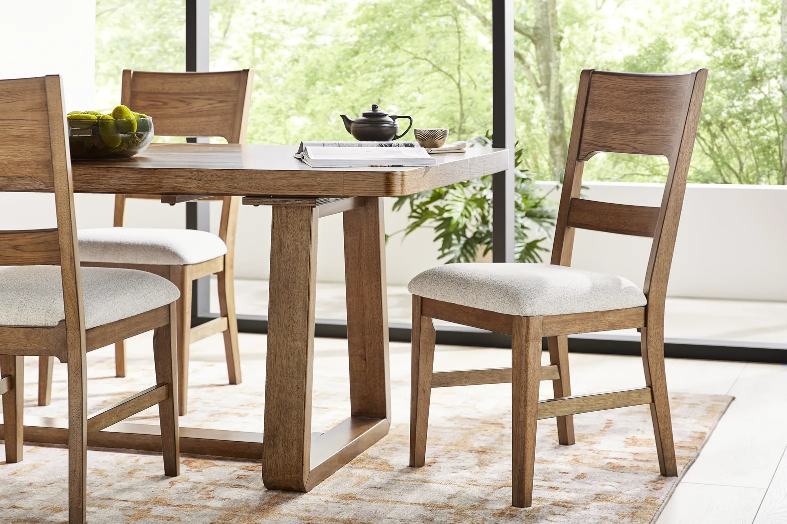 Holden Brown 5 Pc Dining Room - Image 12
