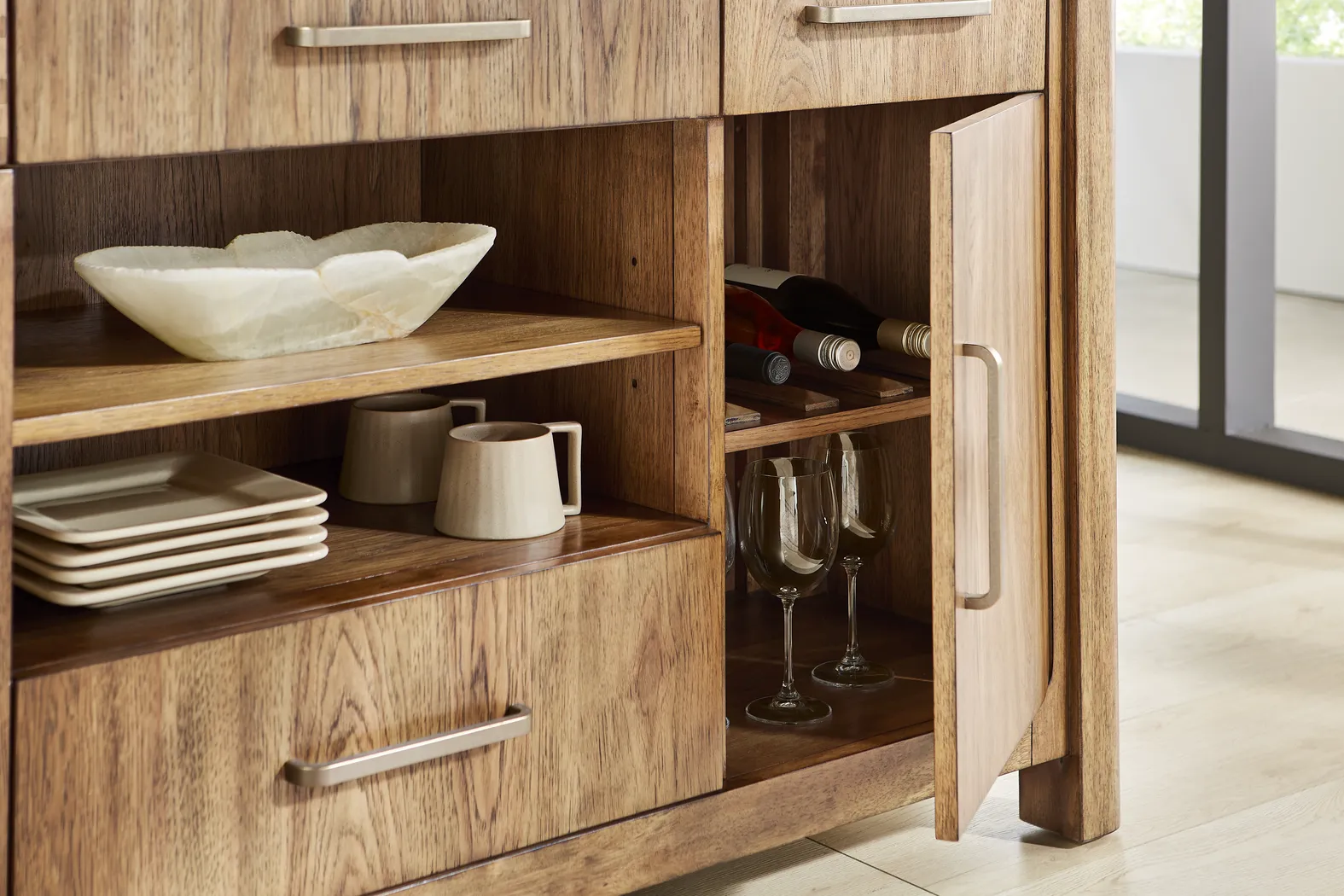 Holden Brown Server - Thumbnail - Image 4