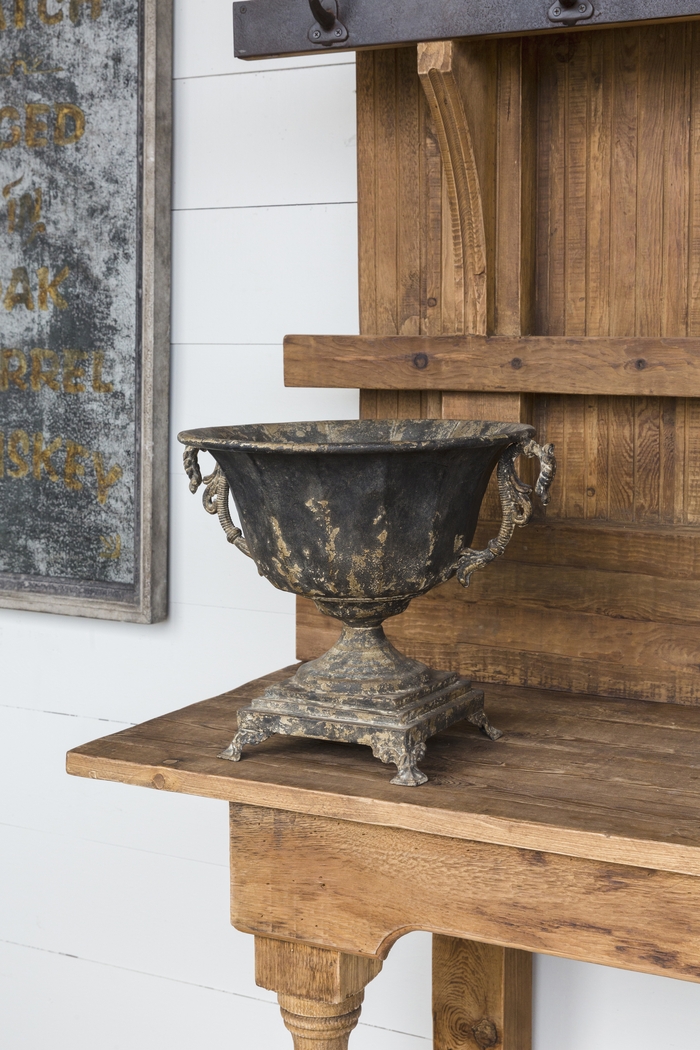 Huck Black Urn - Thumbnail - Image 2