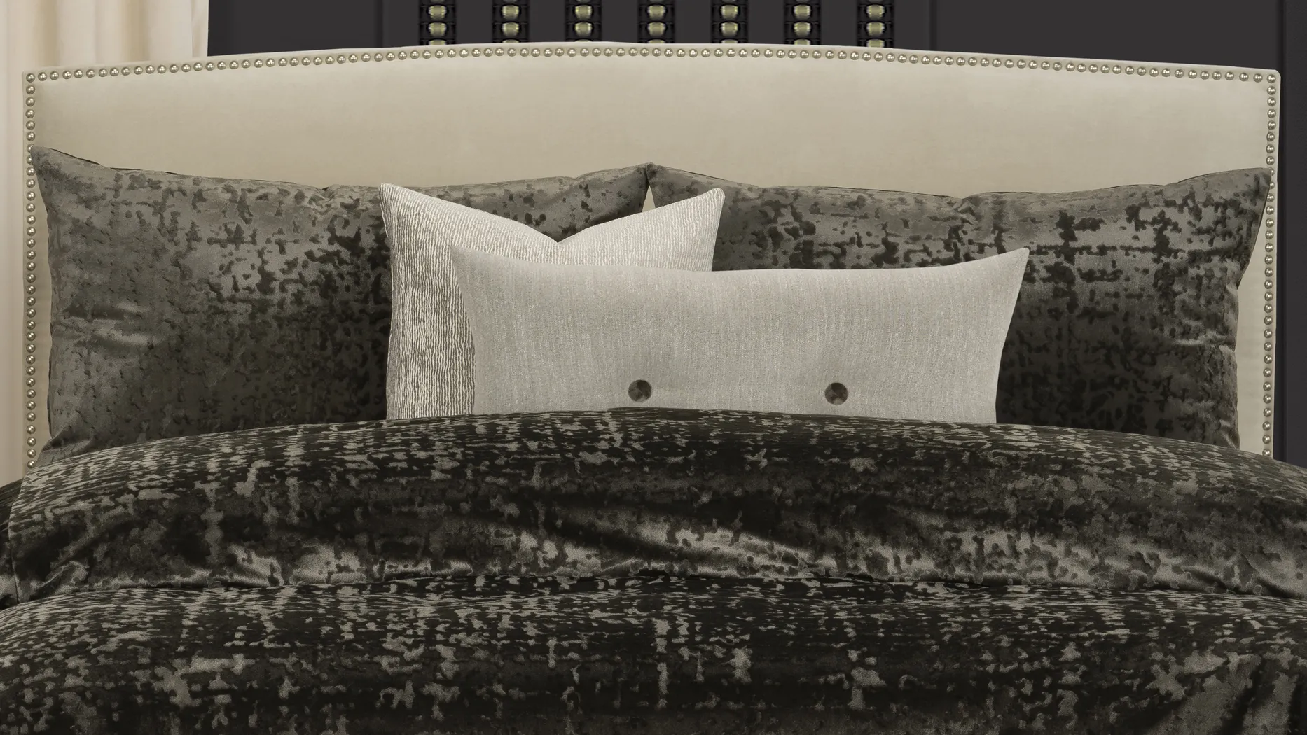 Huddersfield Black 6pc Queen Duvet Cover Set - Thumbnail - Image 1