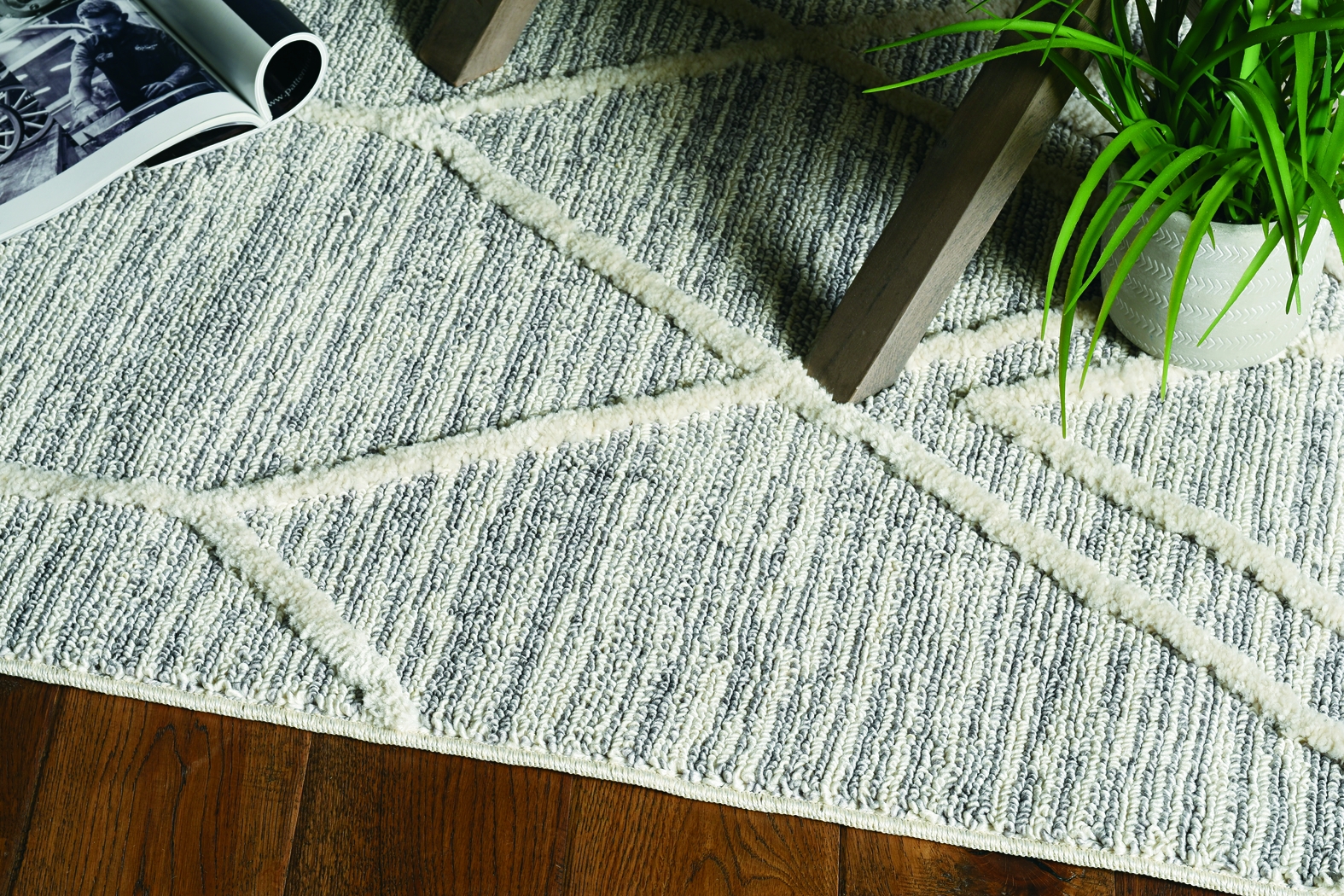 Hudmere Gray 7'10 x 10'10 Rug - Thumbnail - Image 2