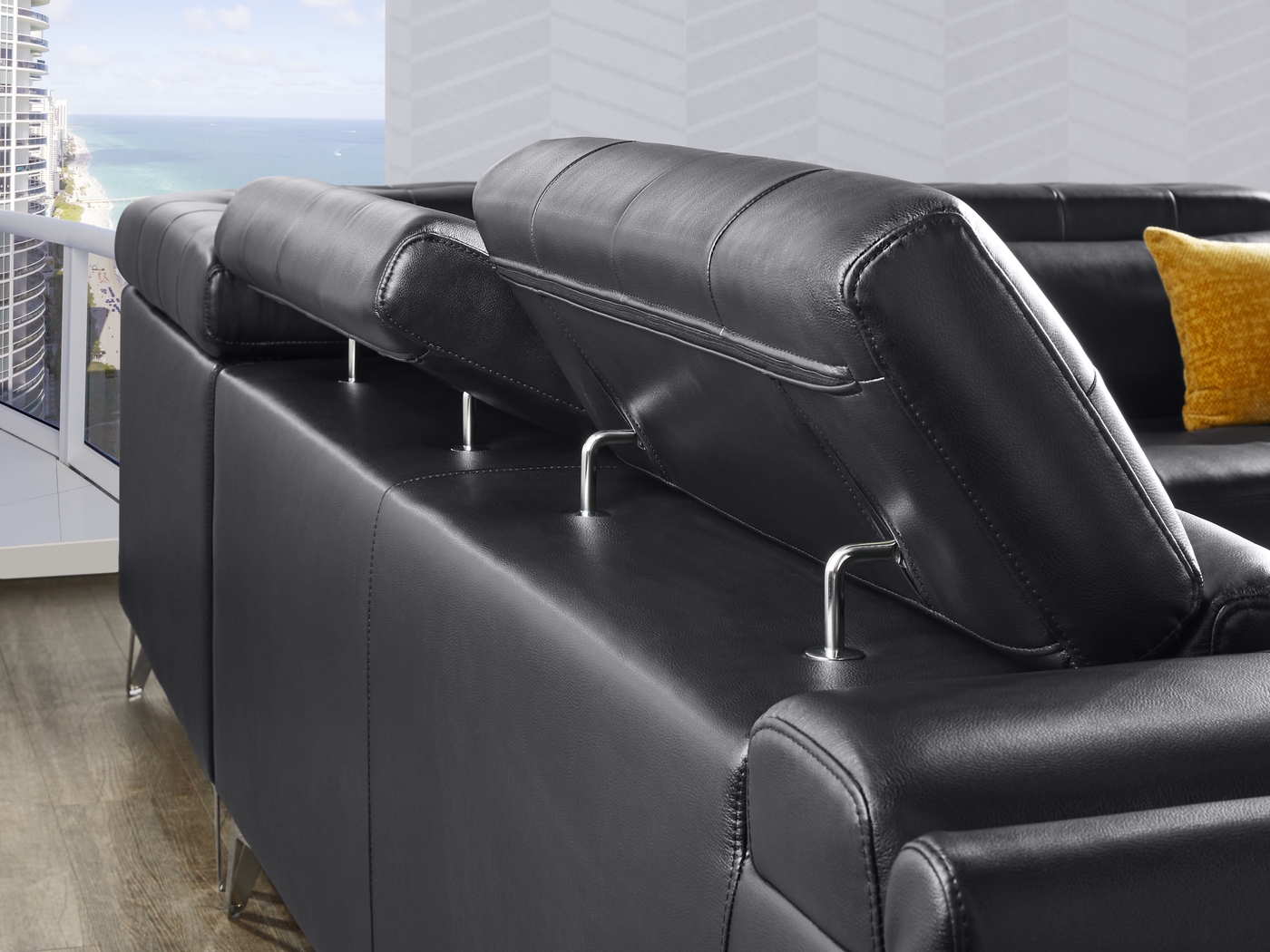 Hudson Heights Black 6 Pc Sectional Living Room - Thumbnail - Image 14