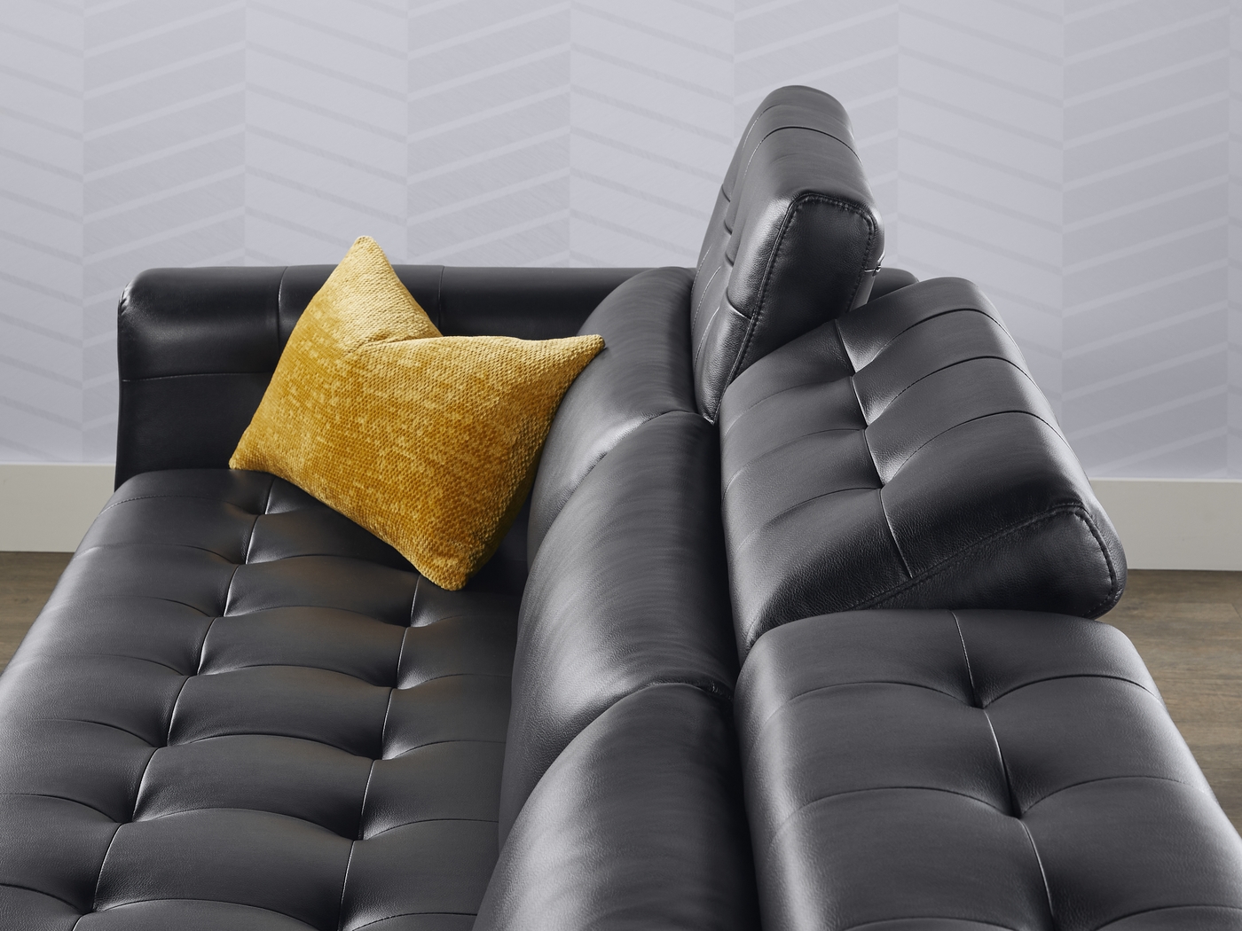 Hudson Heights Black 6 Pc Sectional Living Room - Thumbnail - Image 5