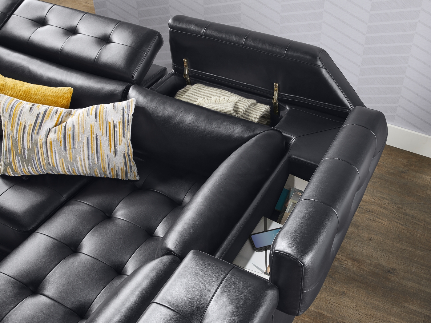 Hudson Heights Black 6 Pc Sectional Living Room - Thumbnail - Image 8