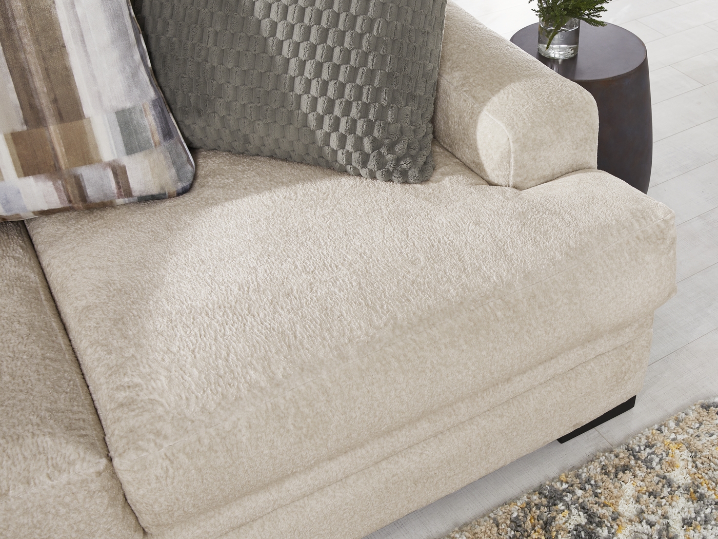 Hudson Street Beige 2 Pc Sectional - Thumbnail - Image 4