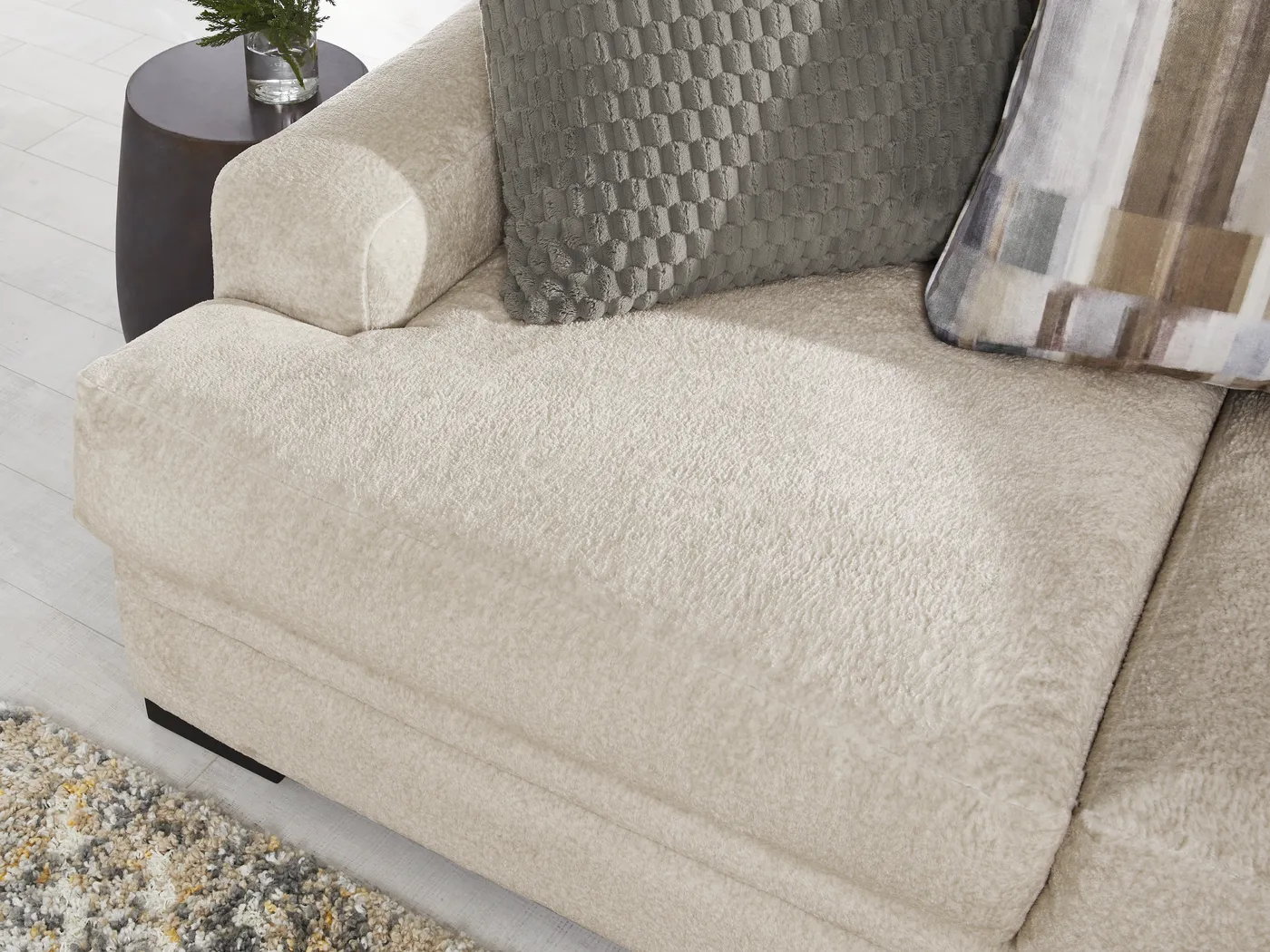 Hudson Street Beige 4 Pc Sectional - Image 5