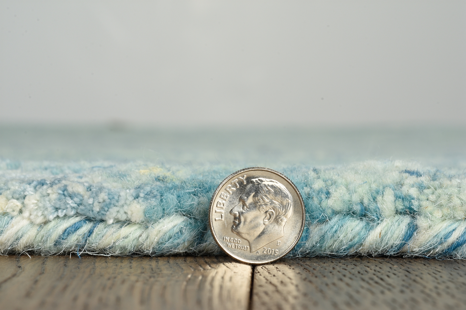 Huntcliff Blue 7'6 x 9'6 Rug - Thumbnail - Image 4