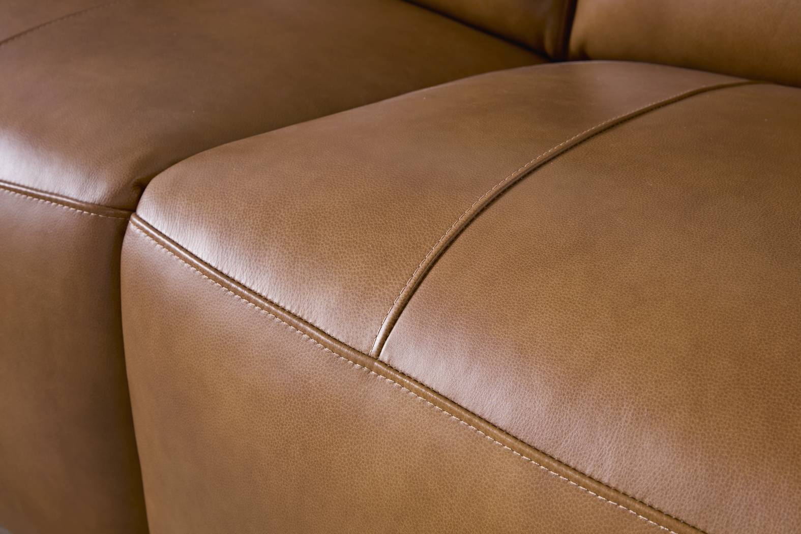 Huntington Saddle Leather 6 Pc Dual Power Reclining Sectional - Thumbnail - Image 4