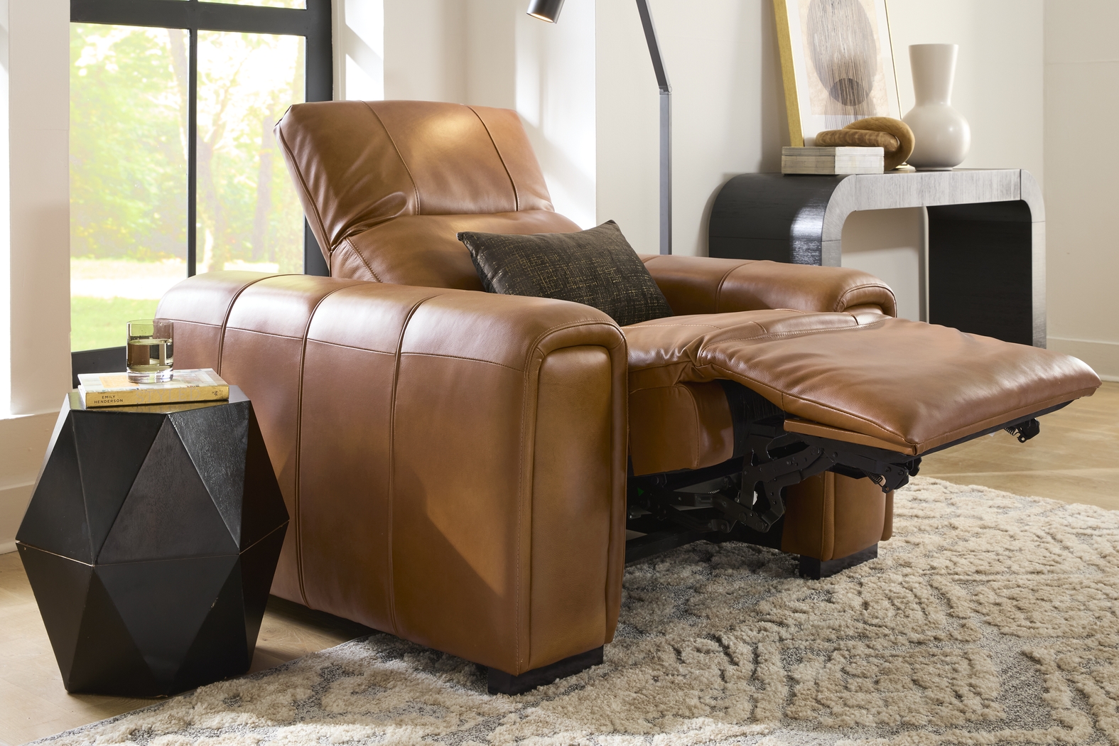 Huntington Saddle Leather Dual Power Recliner - Thumbnail - Image 3