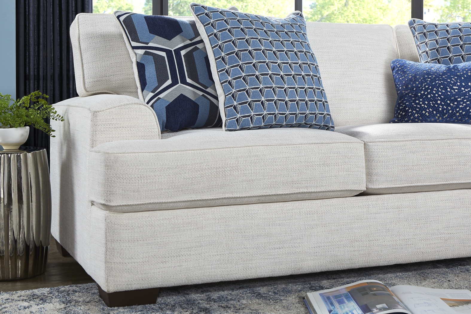 Hutchinson Cream Sofa - Thumbnail - Image 3