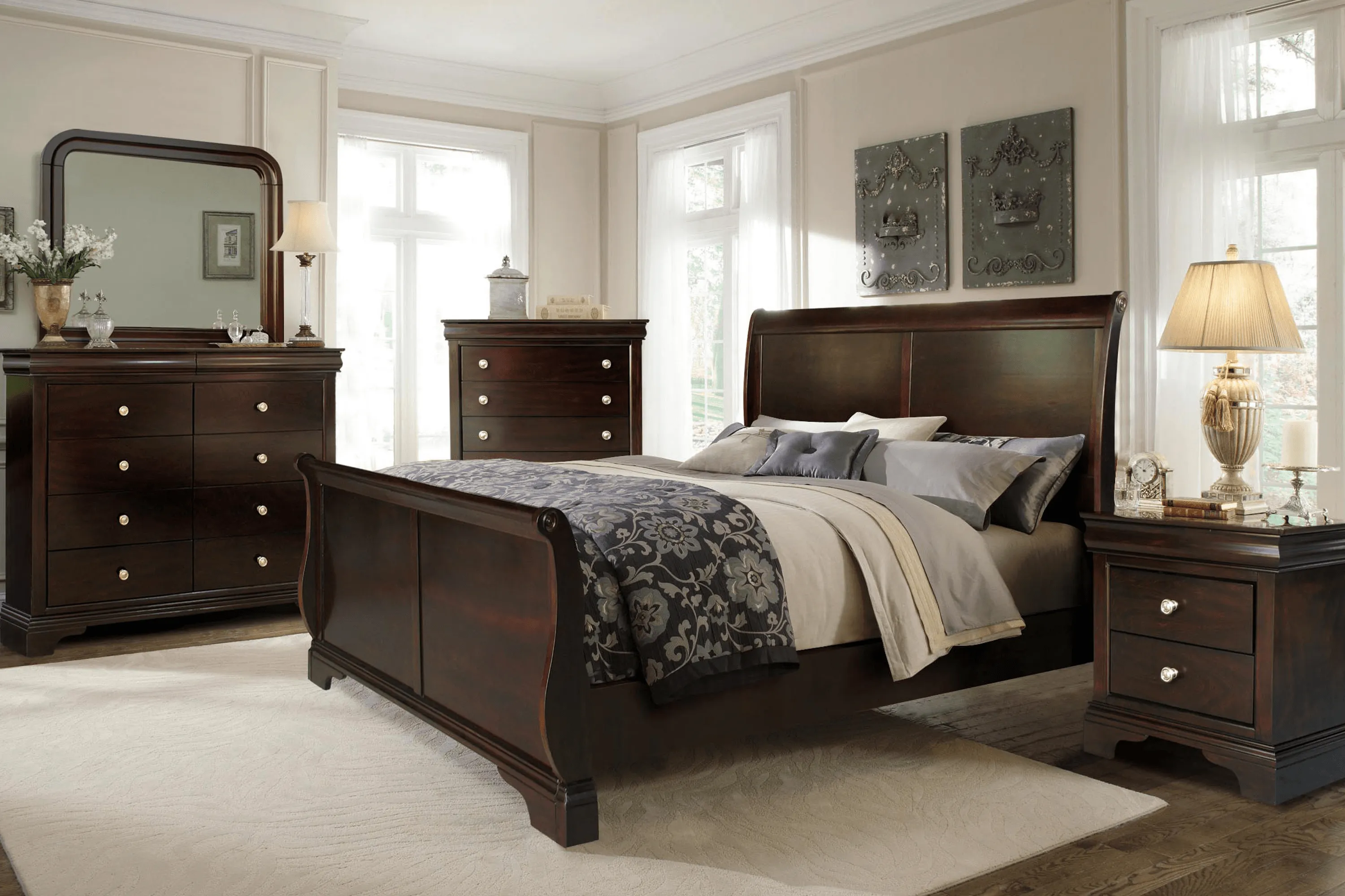 Hydeville Brown 7 Pc Queen Sleigh Bedroom - Thumbnail - Image 1