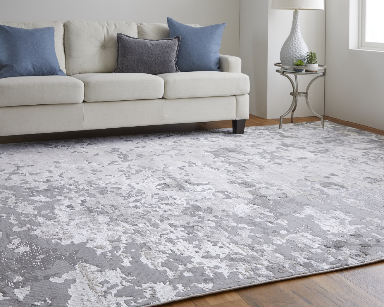 Iariko Silver 8' x 10' Rug - Thumbnail - Image 2