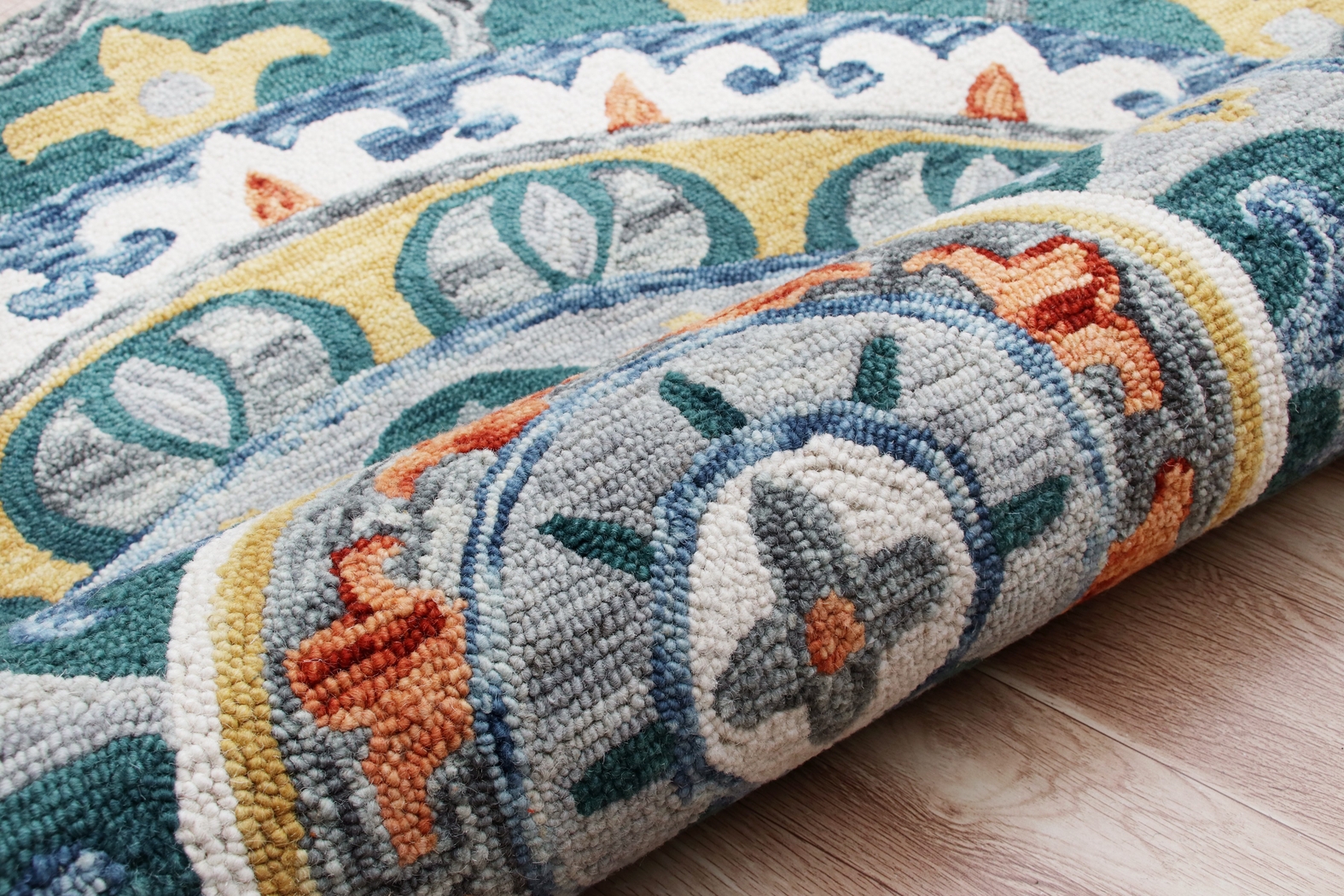 Igni Teal 4' Round Rug - Thumbnail - Image 7