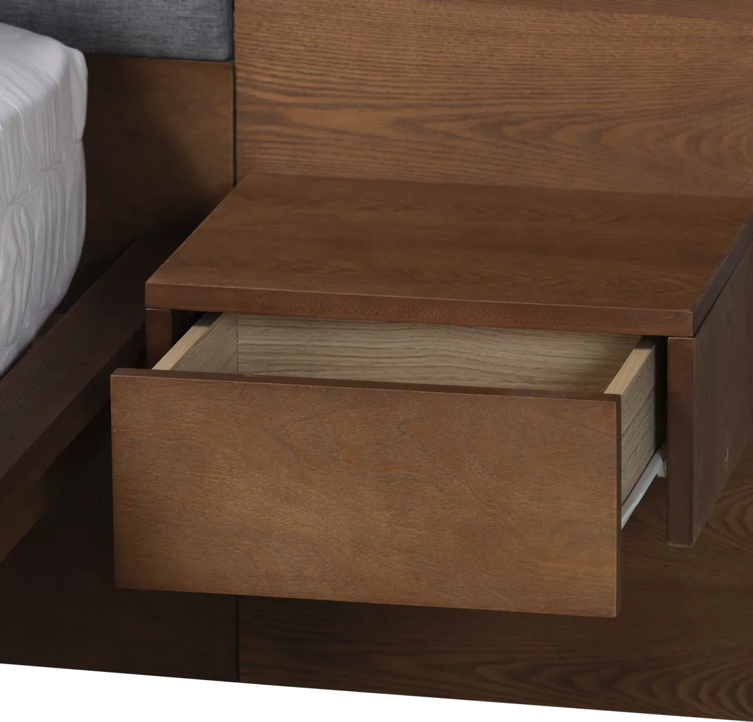Ihrig Brown Queen Bed with Nightstands - Thumbnail - Image 9