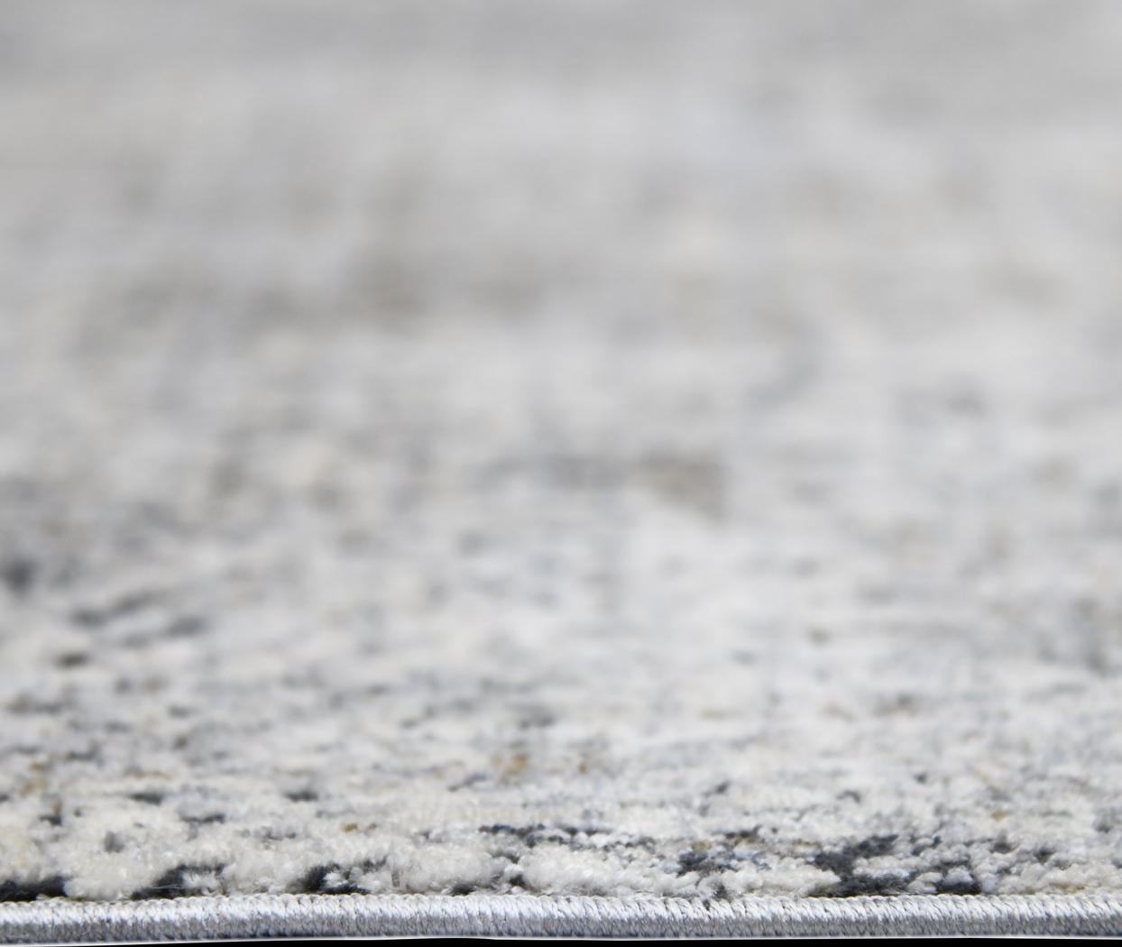 Ikadda Gray 5'3 x 7'6 Rug - Thumbnail - Image 7