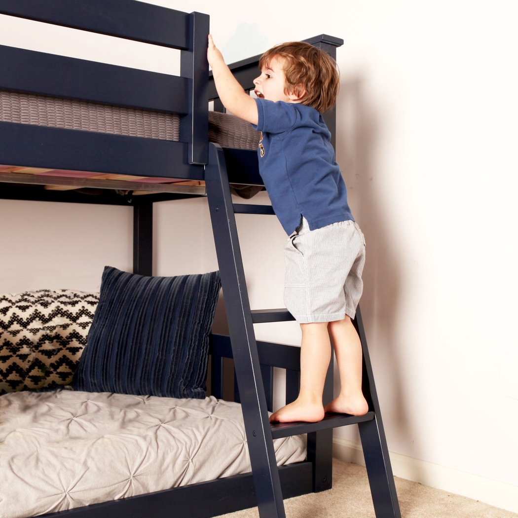 Kids Imonie Blue Twin/Twin Low Bunk Bed - Thumbnail - Image 5