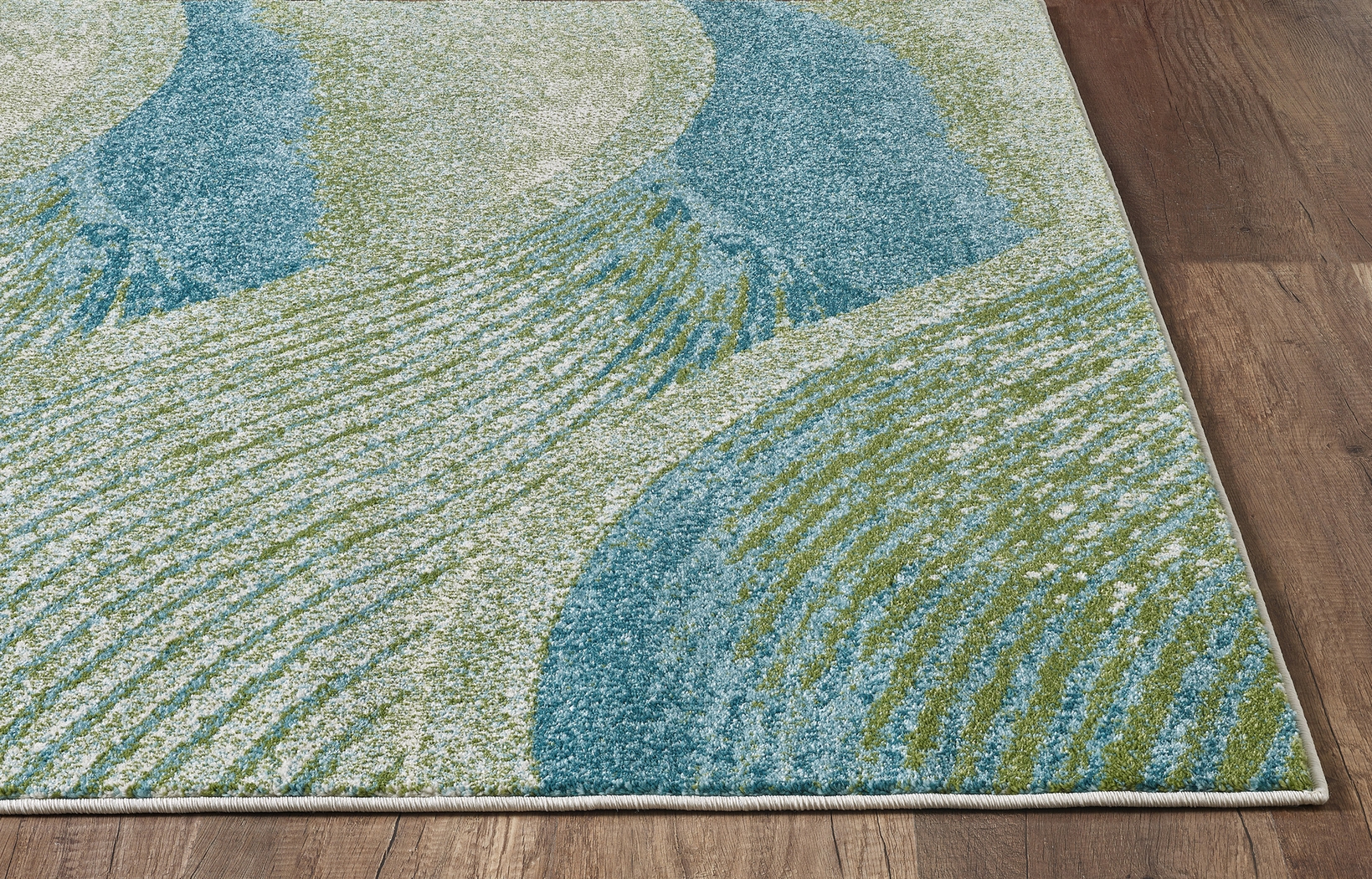 Ingerlam Blue 6'7 x 9'6 Rug - Thumbnail - Image 3