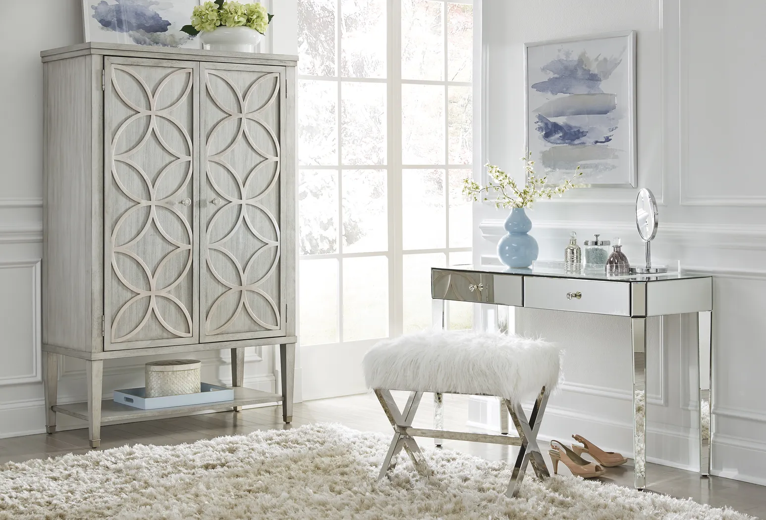 Innisbrook Silver Accent Cabinet - Thumbnail - Image 7