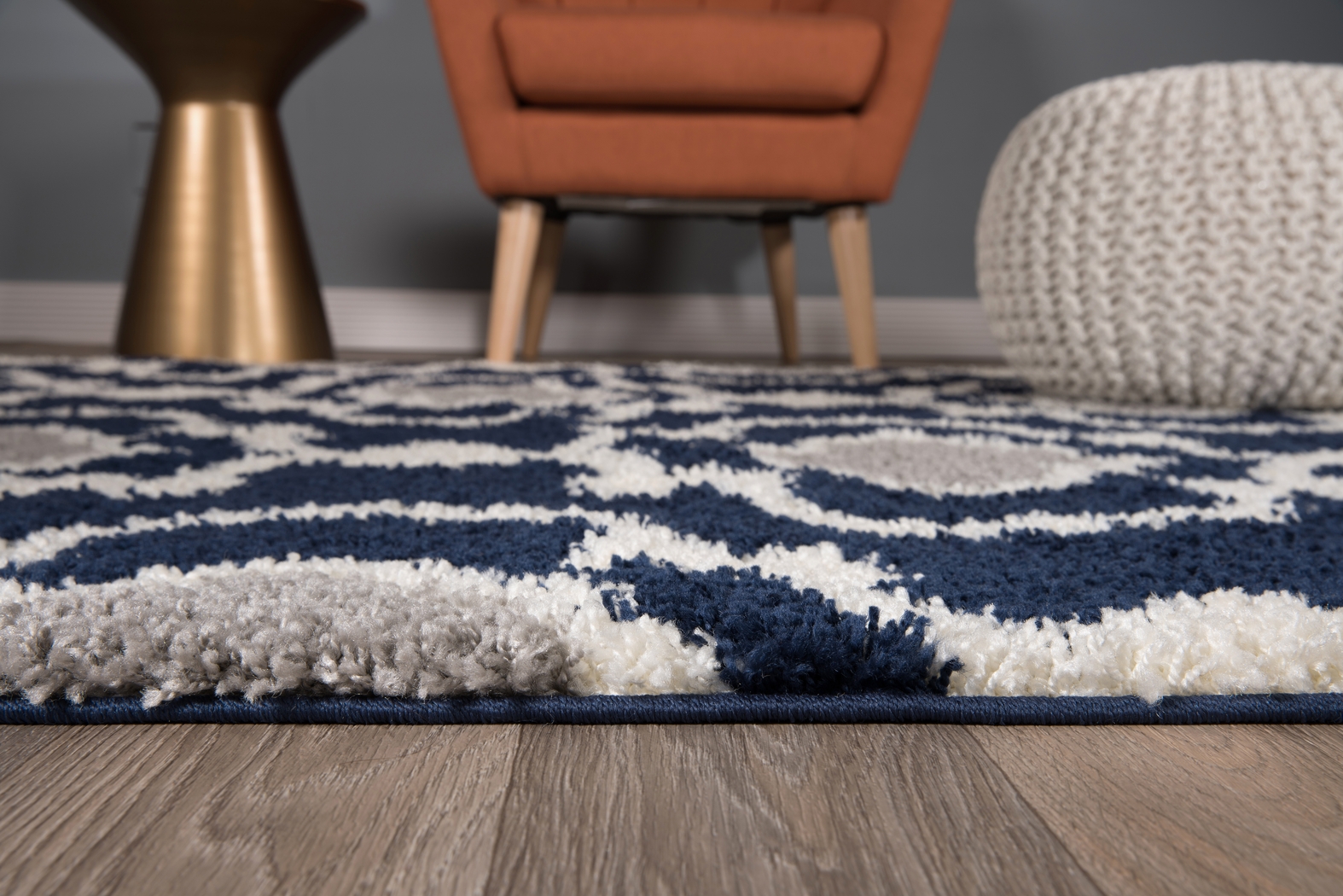 Irenee Navy 5'3 x 7'3 Rug - Thumbnail - Image 3