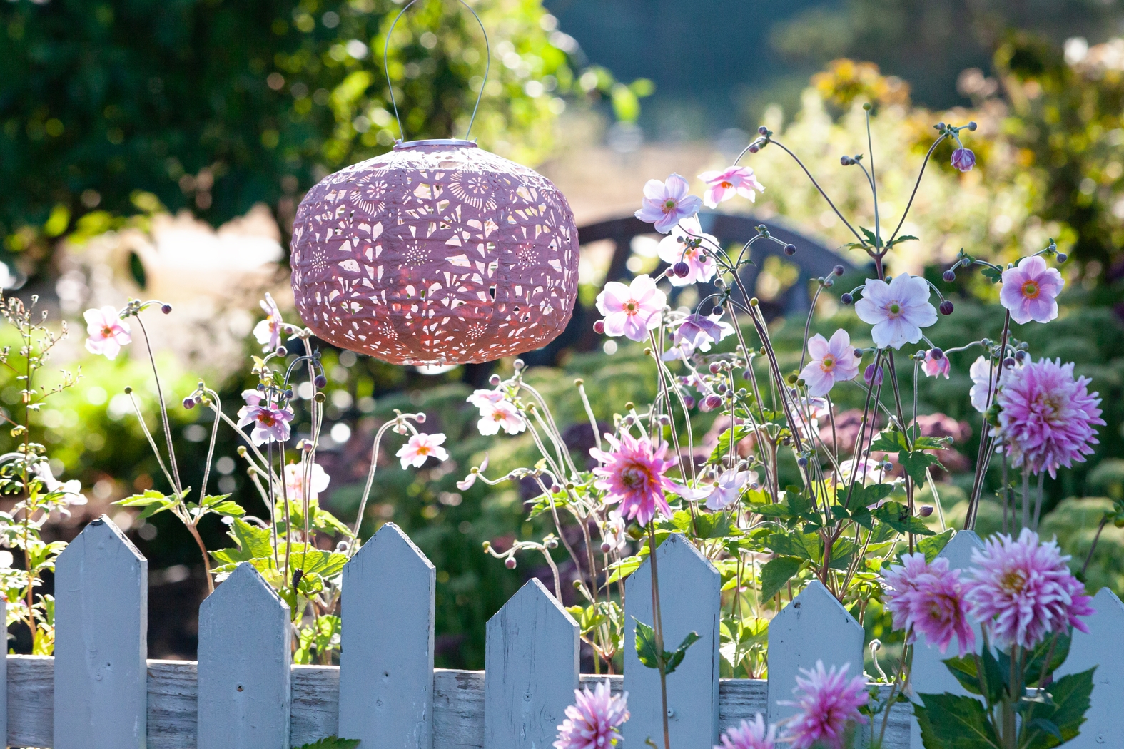 Irian Island Outdoor Clay Solar Lantern - Thumbnail - Image 4
