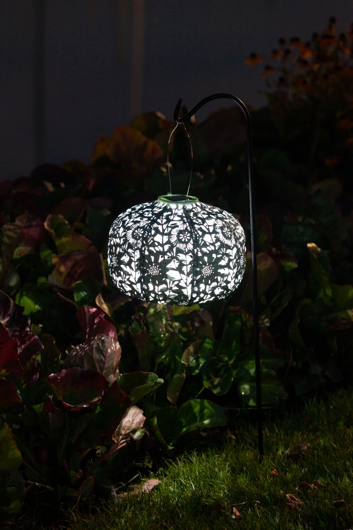 Irian Island Outdoor Sage Solar Lantern - Thumbnail - Image 21