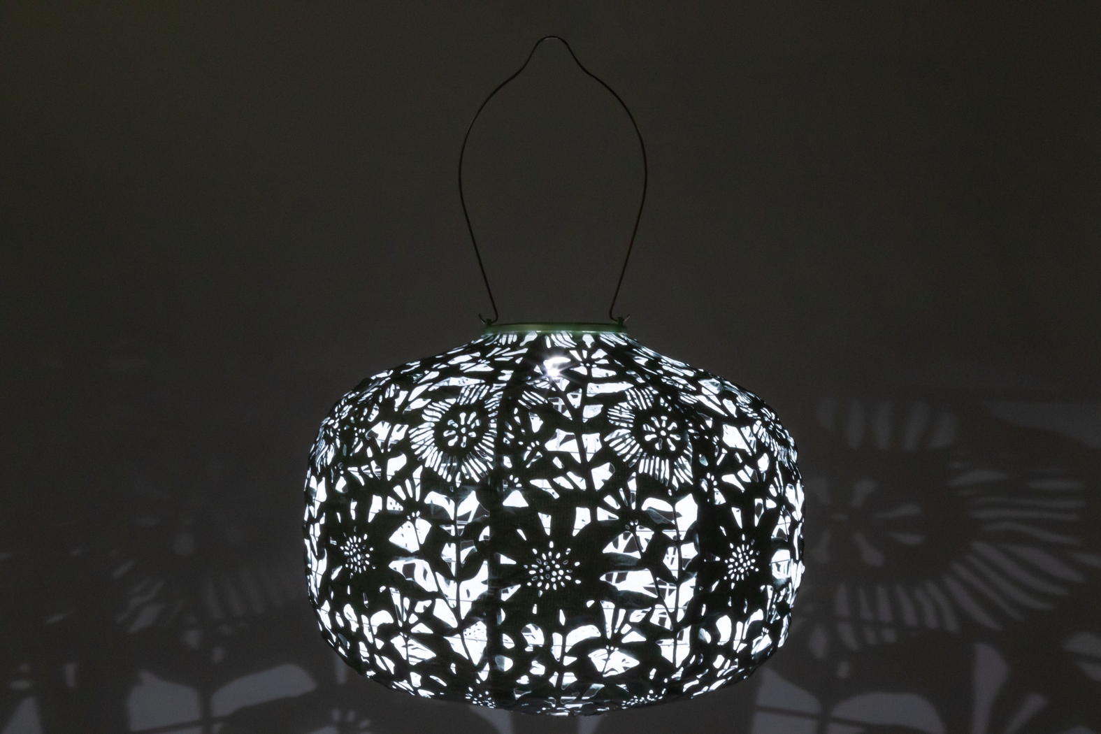 Irian Island Outdoor Sage Solar Lantern - Thumbnail - Image 23