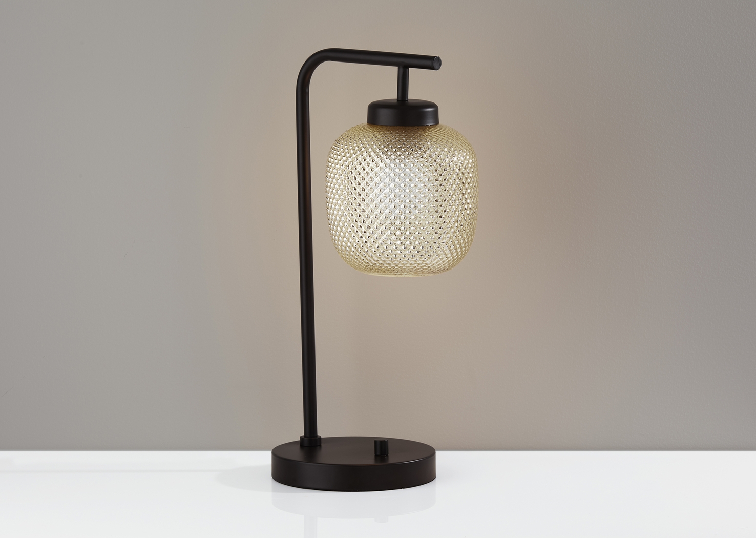 Iroquois Loop  Glass Lamp - Thumbnail - Image 4