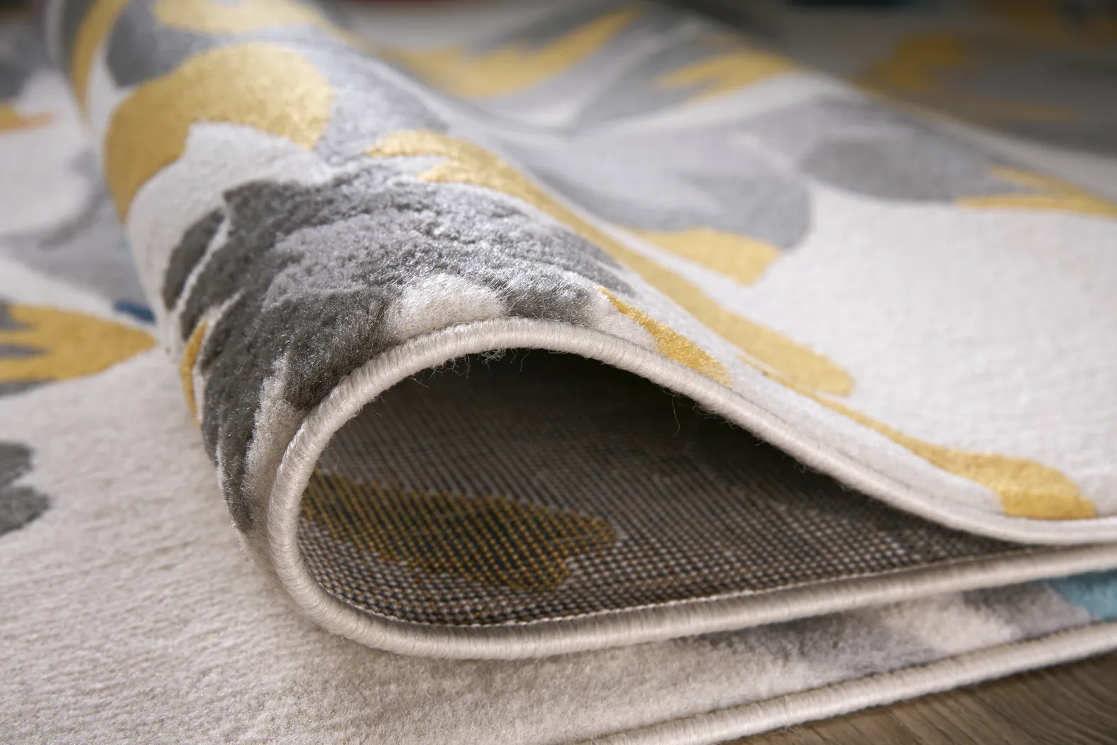 Iselana I Multi 7'6 x 9'5 Rug - Thumbnail - Image 9