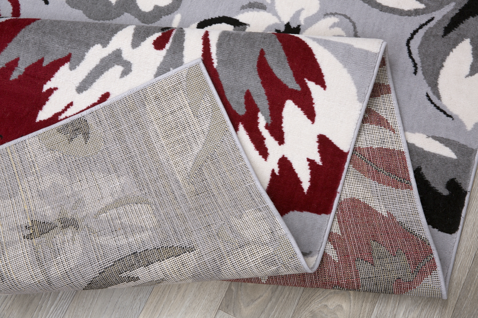 Iselana I Red 5' x 7' Rug - Thumbnail - Image 10