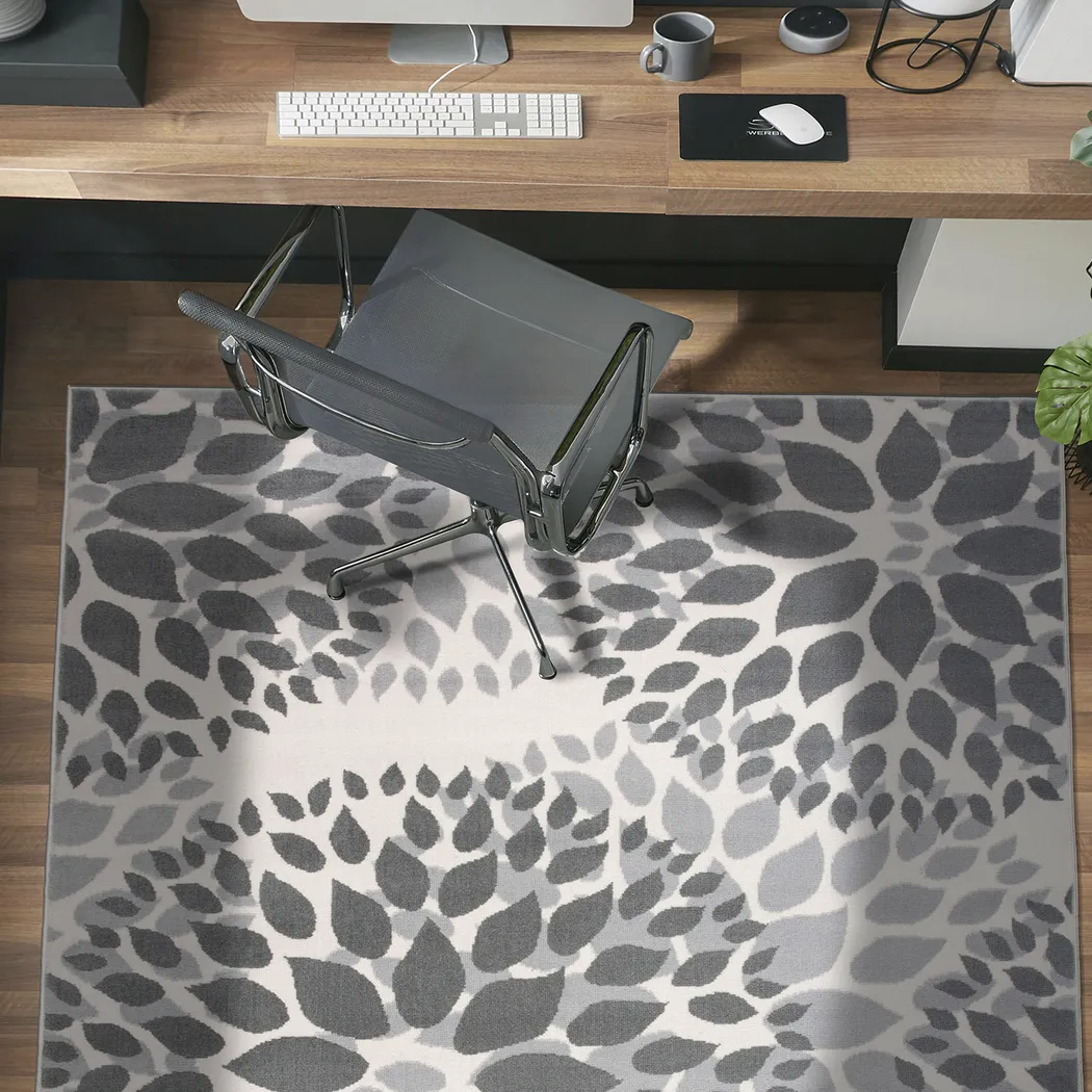 Iselana II Gray 5' x 7' Rug - Thumbnail - Image 4