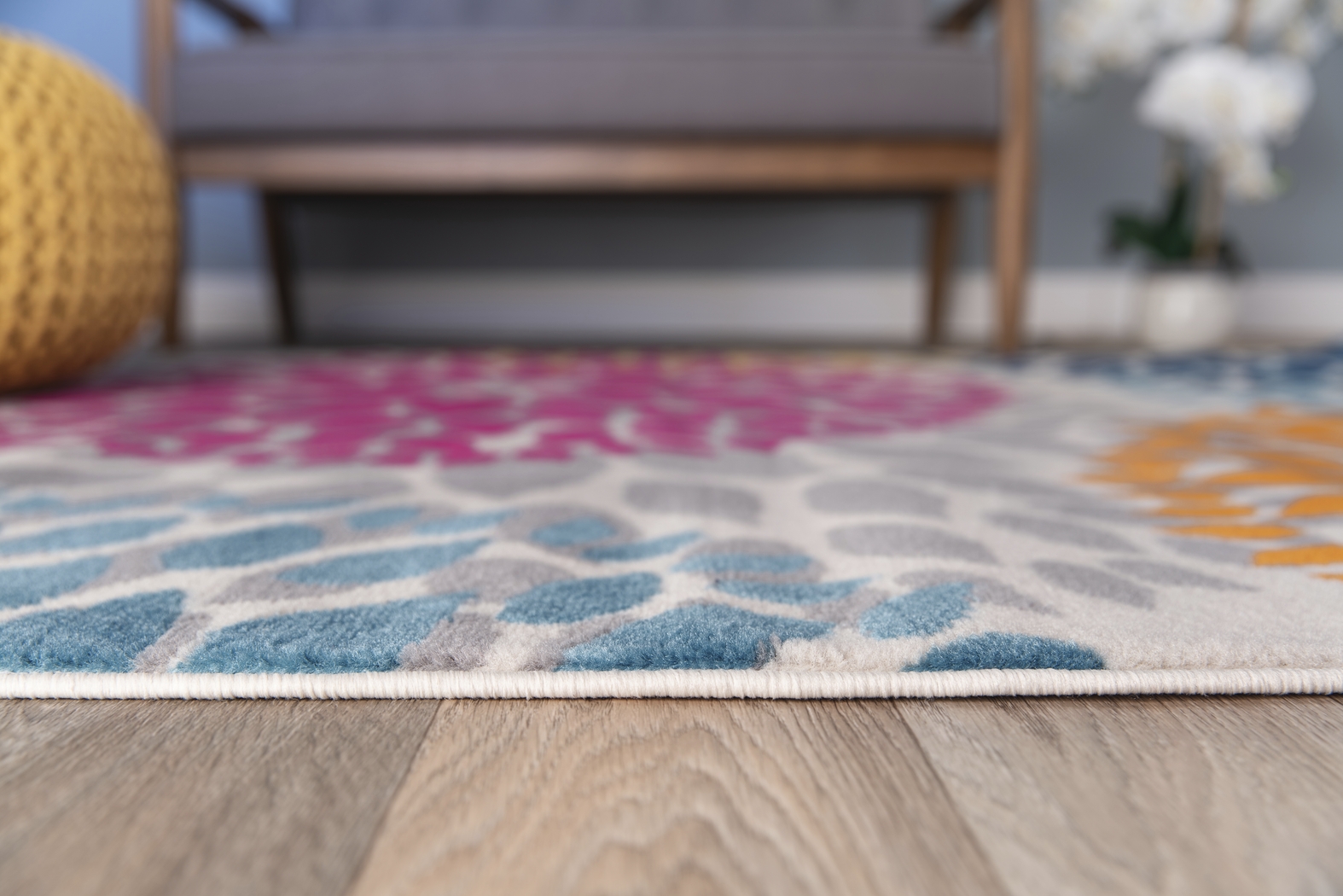 Iselana II Multi 5' x 7' Rug - Thumbnail - Image 7