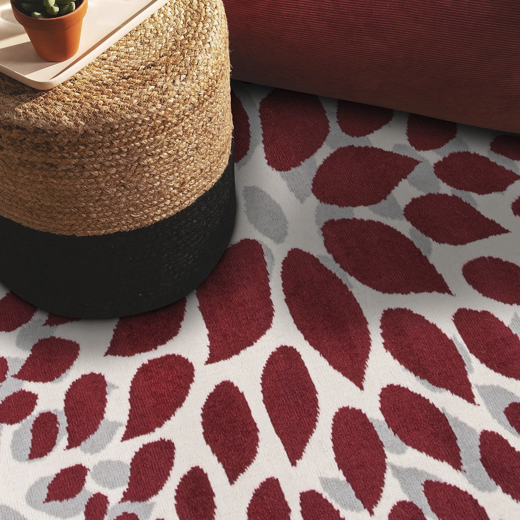 Iselana II Red 5' x 7' Rug - Thumbnail - Image 6